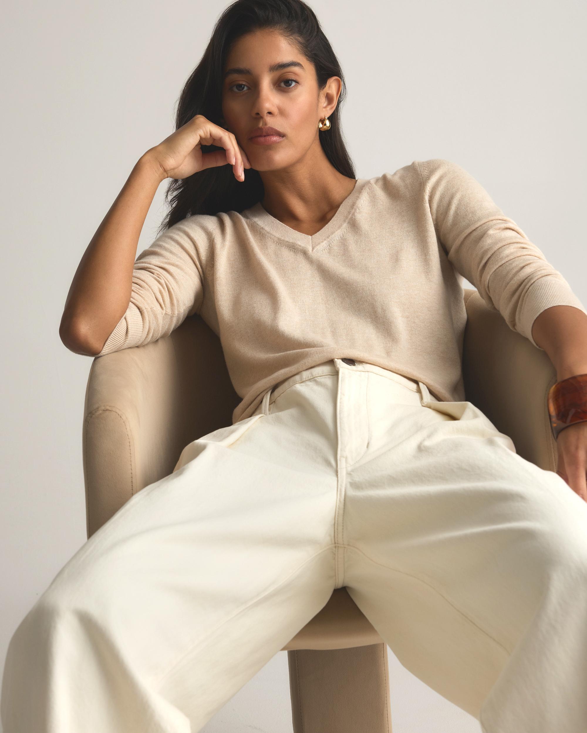 Quince | Women's Lightweight Cotton Cashmere V-Neck Sweater Organic Cotton Product Image