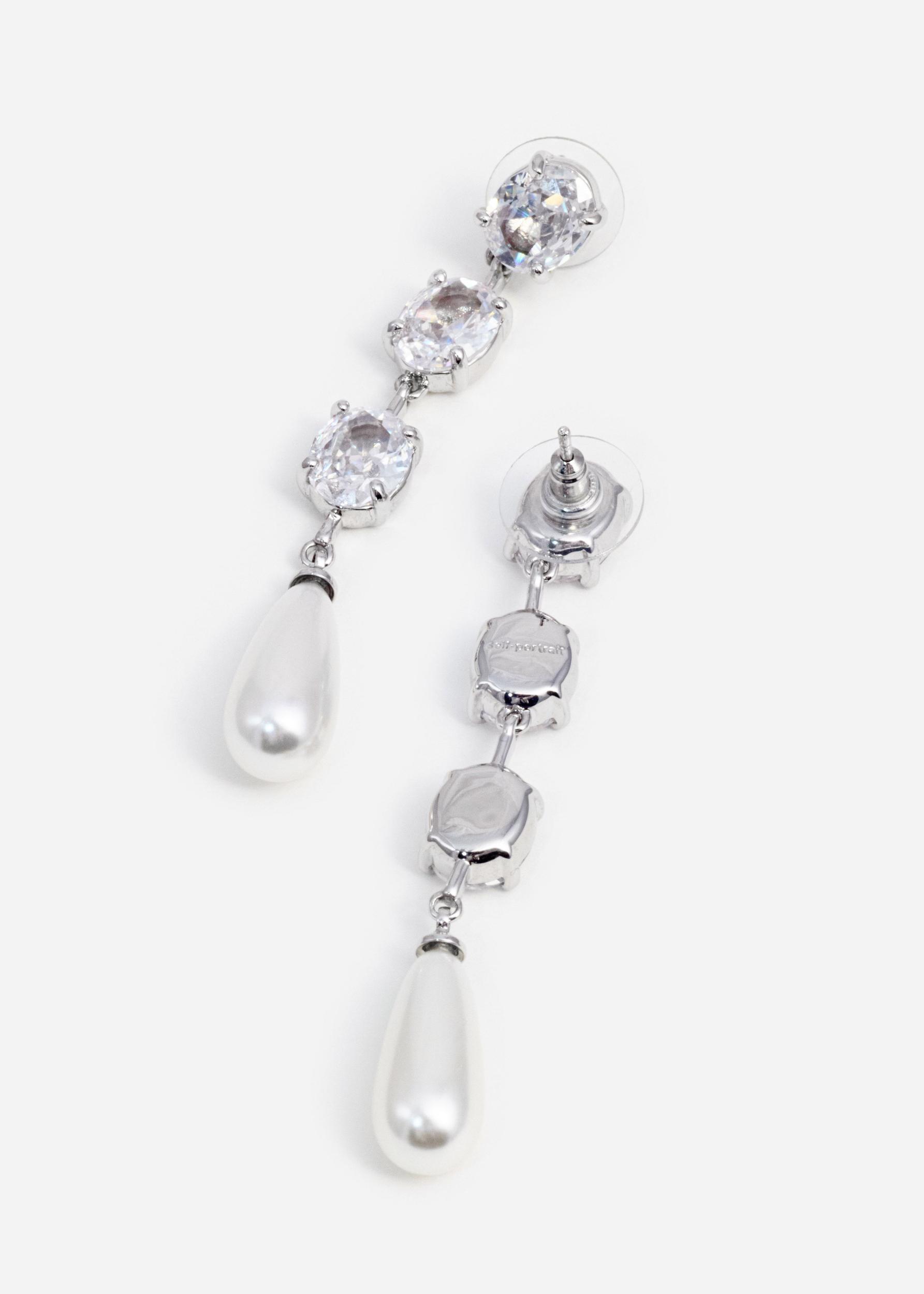 Tiered Crystal Pearl Droplet Earrings Product Image
