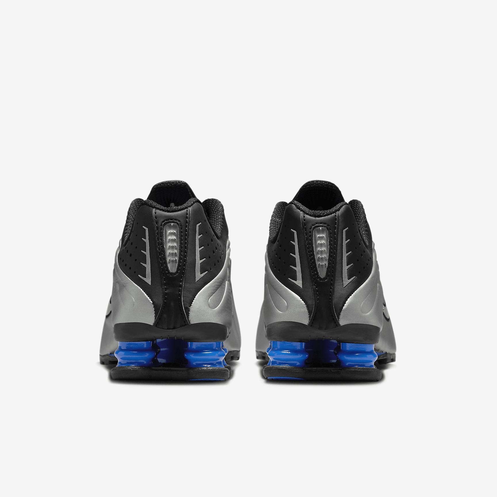 Nike Womens Shox R4 Casual Shoes Product Image
