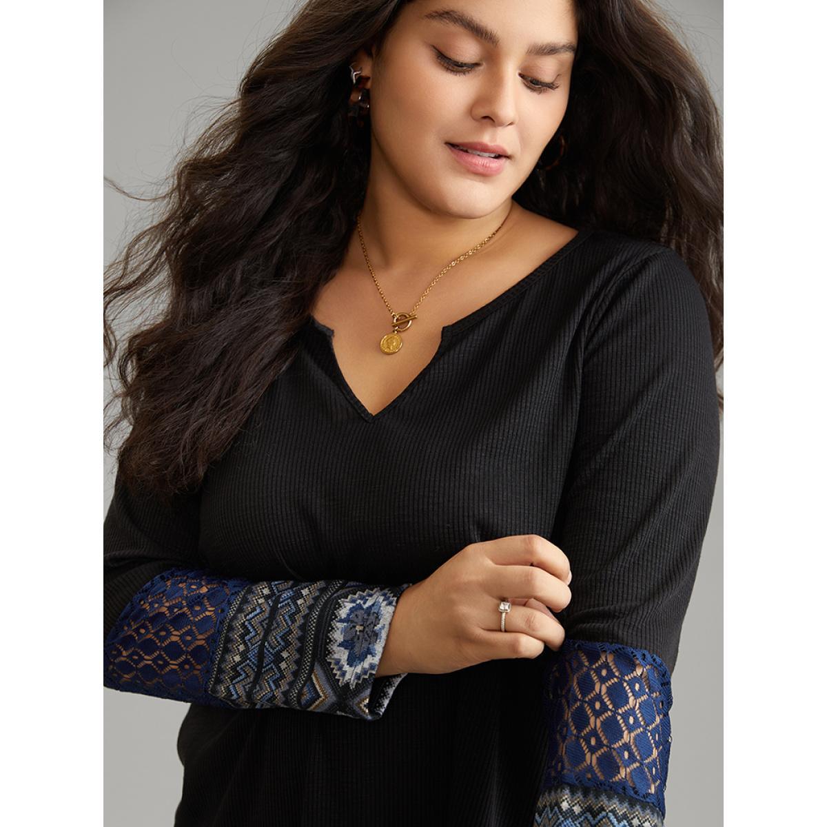 Plus Size Boho Print Texture Notched Patchwork Lace T-shirt Black Women Casual Texture Bohemian Print Notched collar Dailywear T-shirts BloomChic 28/5X Product Image