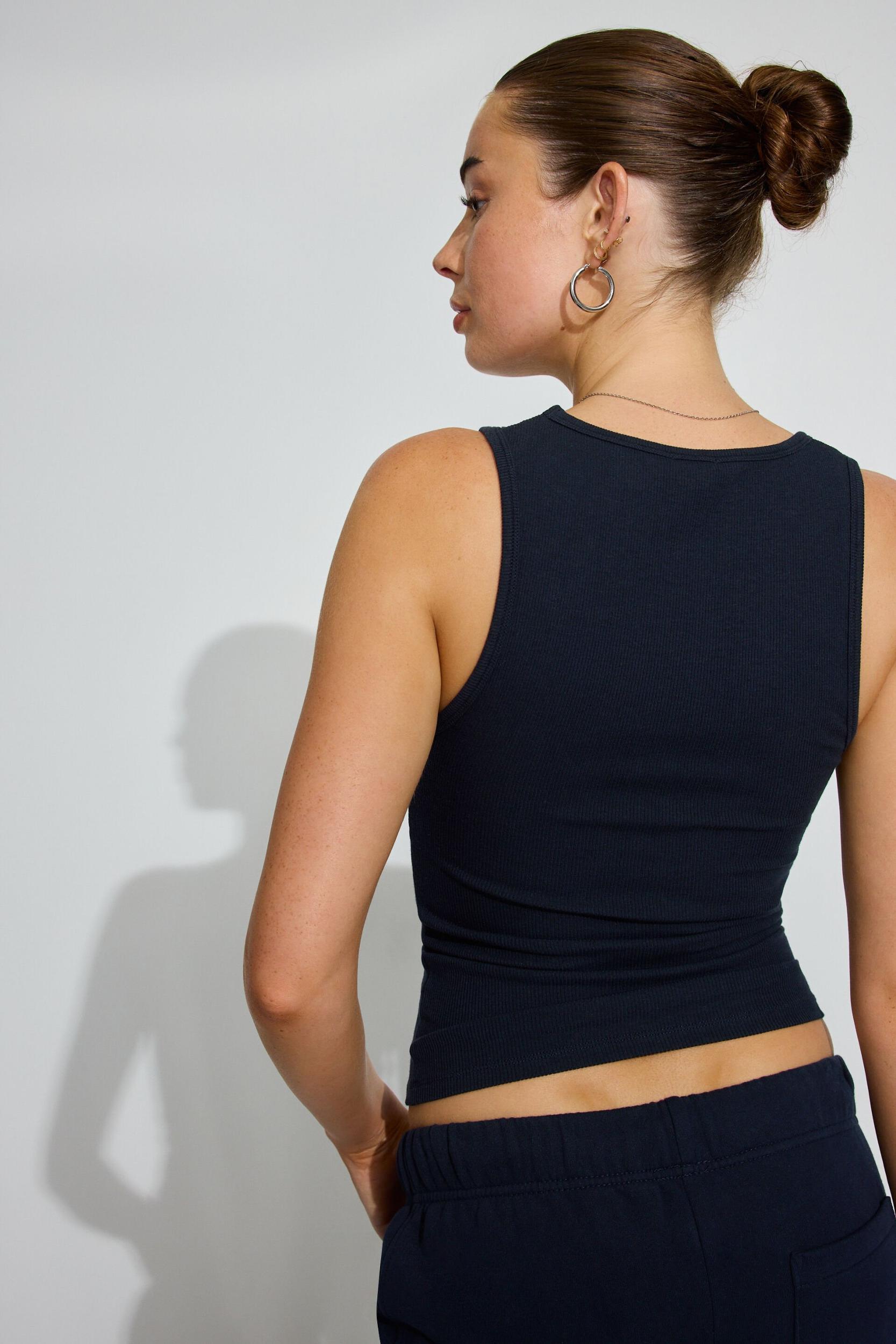 Scoop Neck Ribbed Tank Top Product Image