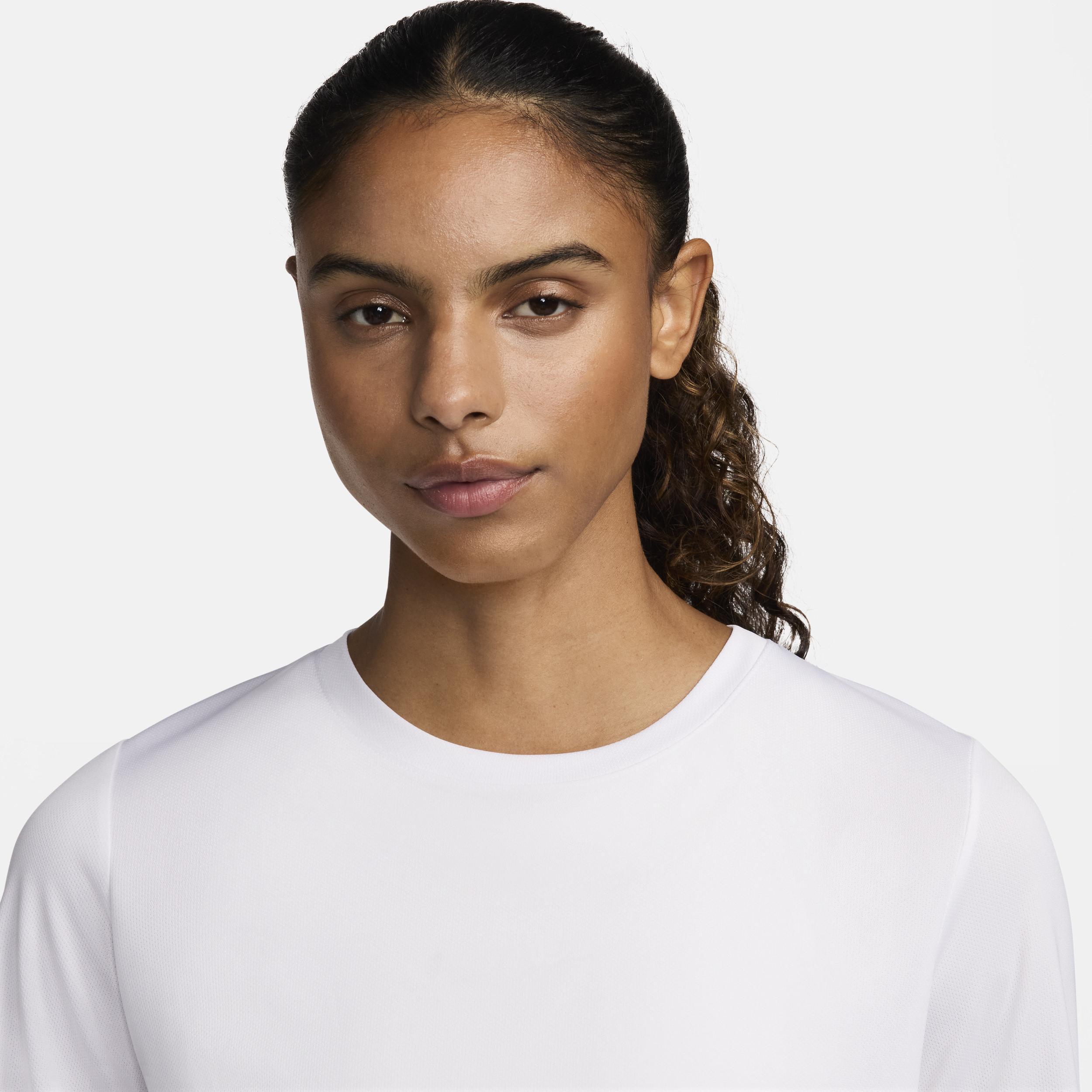 Nike Women's Dri-FIT Long-Sleeve Warm-Up Basketball Top Product Image