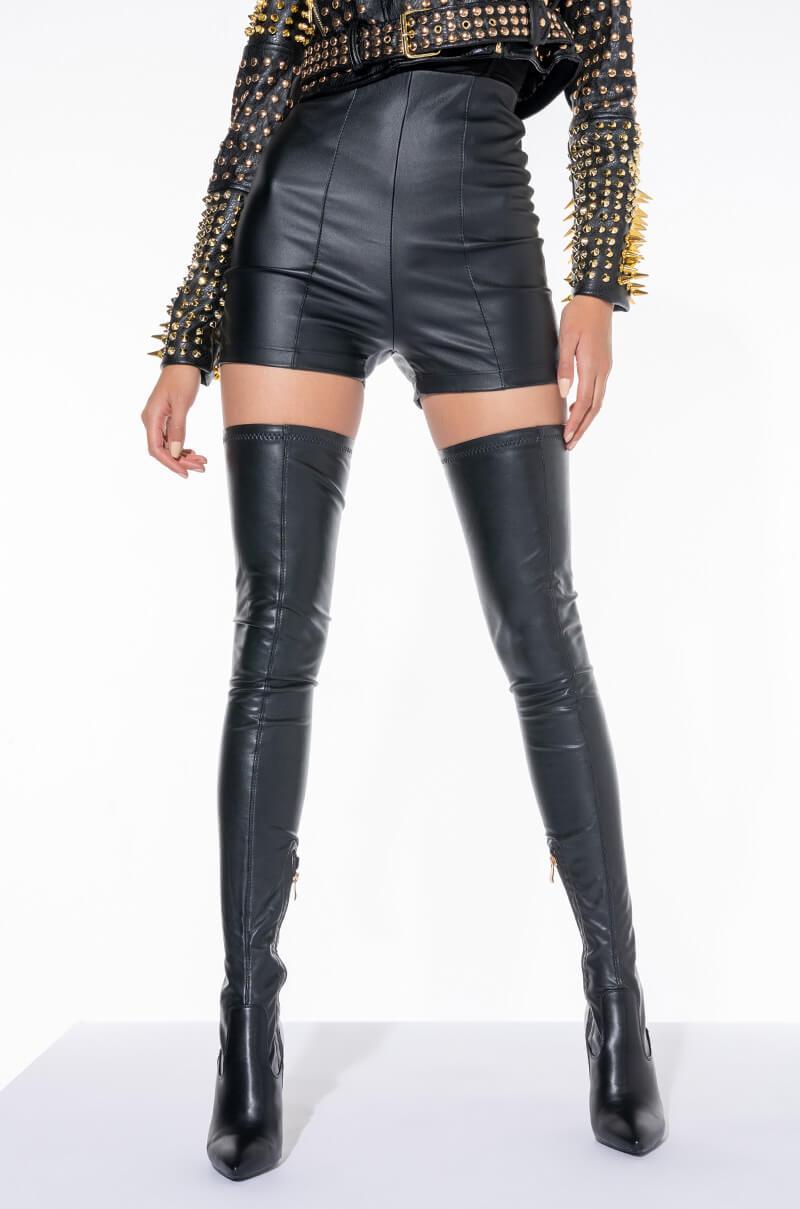 CLUB HIGH WAISTED PLEATHER SHORTS Product Image