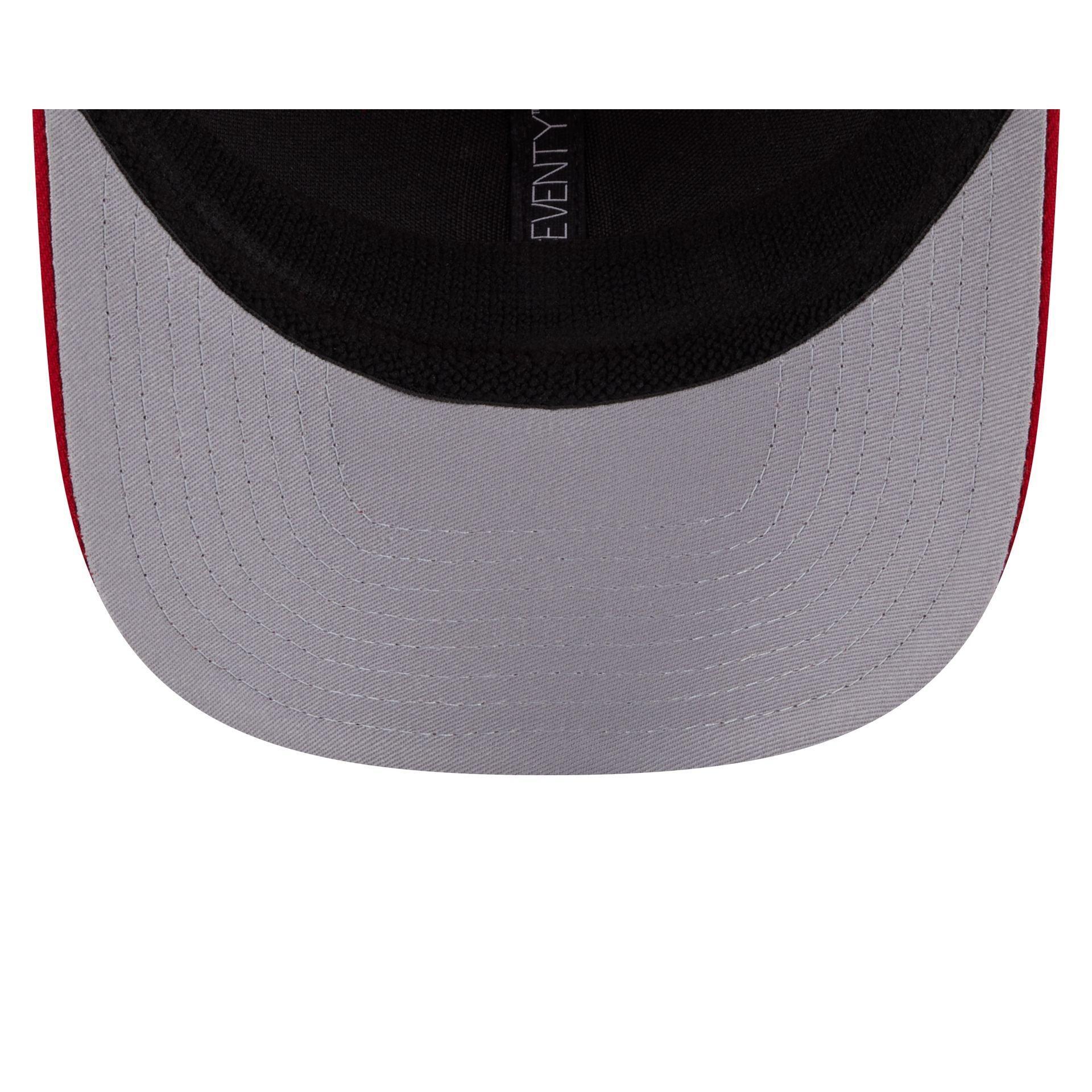 Chicago Blackhawks Simple 9SEVENTY Trucker Hat Male Product Image