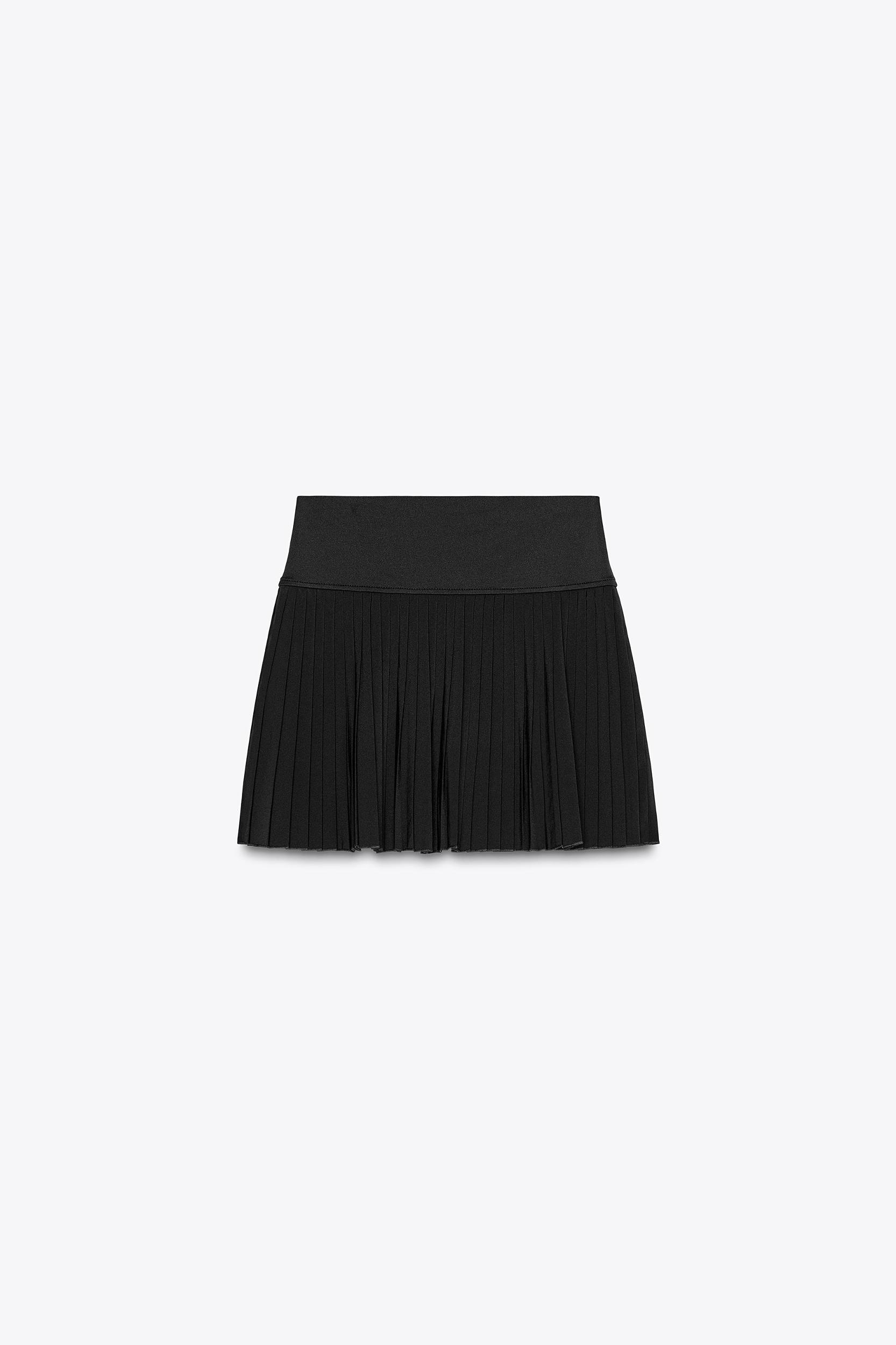 PLEATED SKORT Product Image
