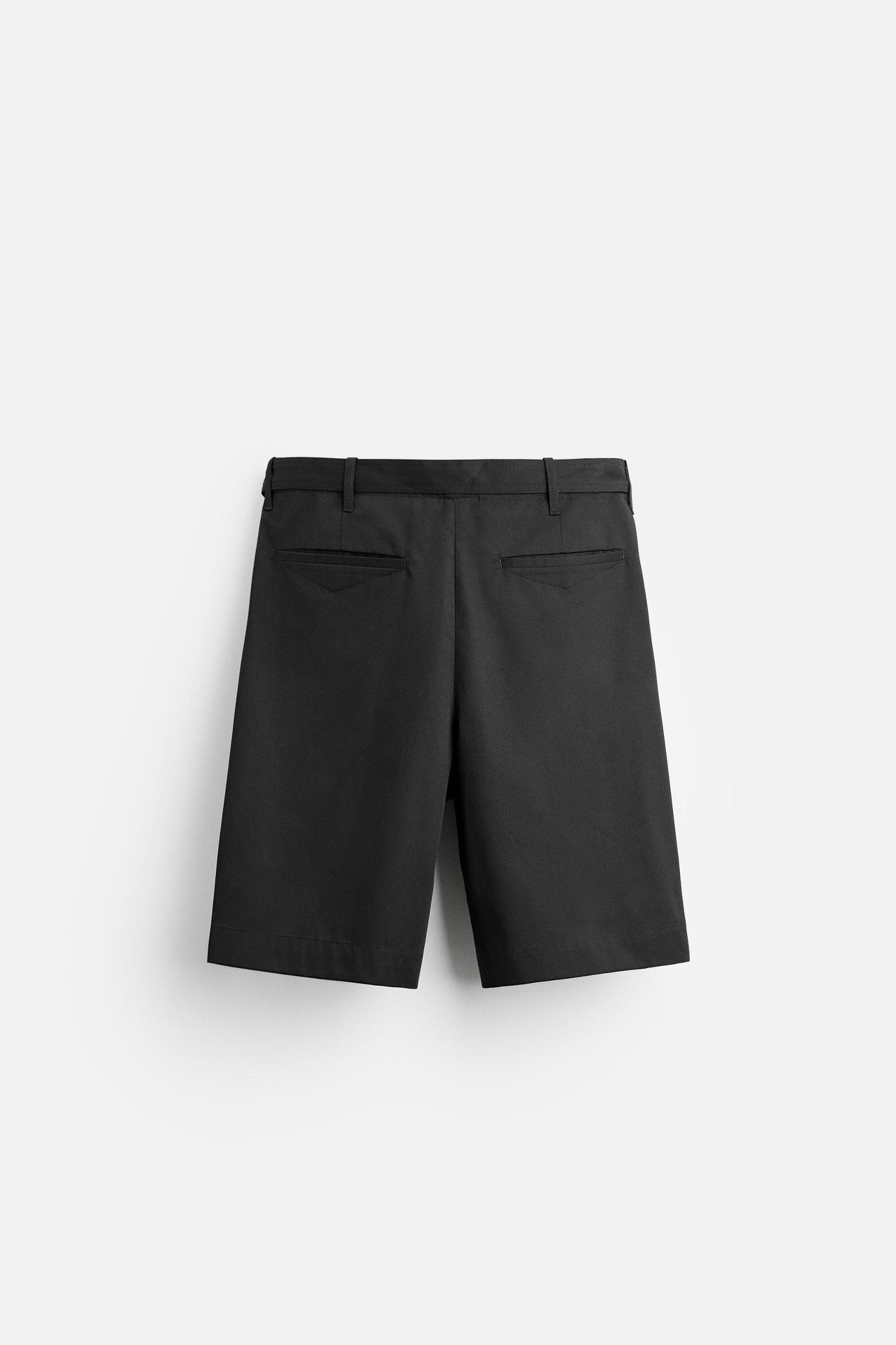 BELTED PLEATED SHORTS Product Image