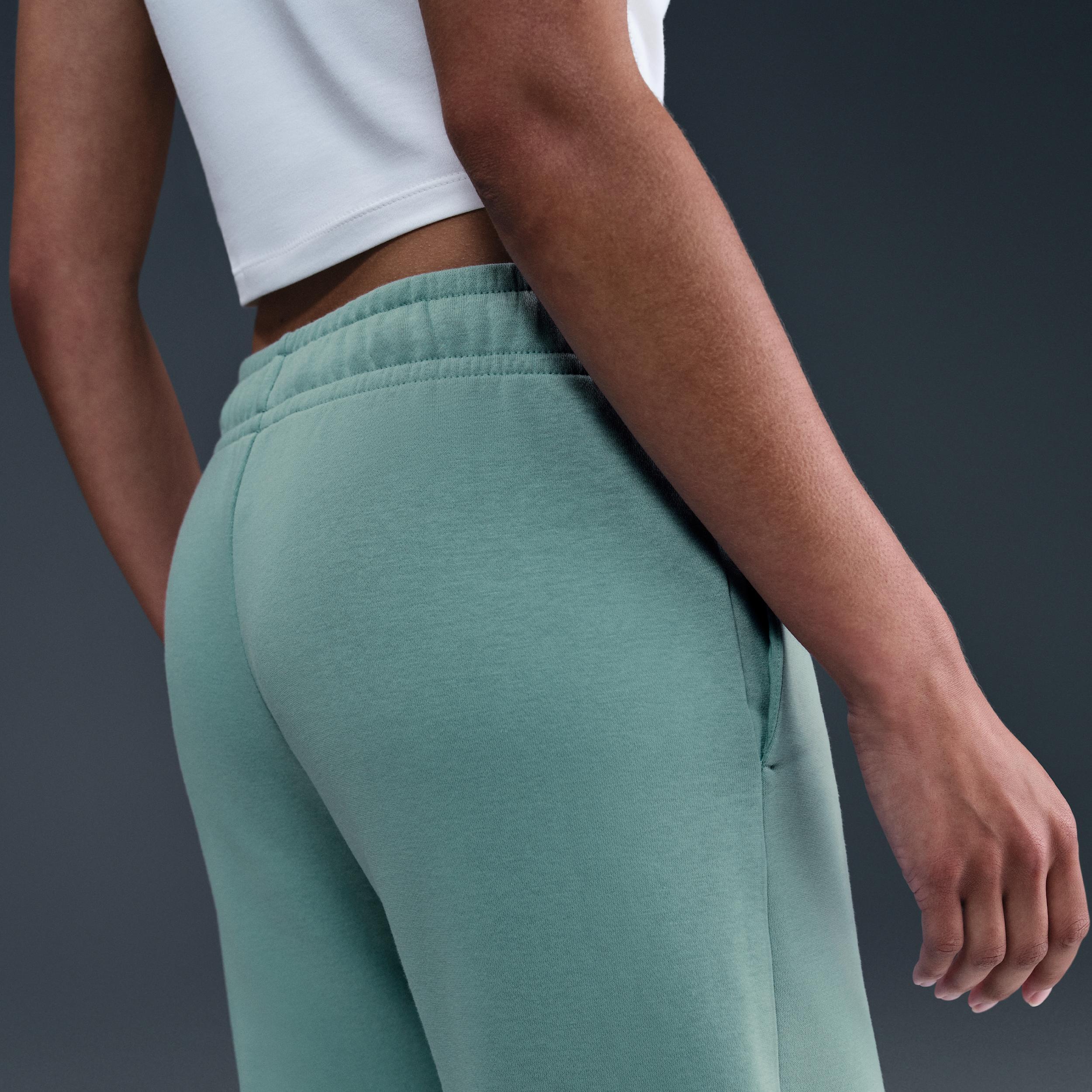 Nike Sportswear Club Fleece Women's Mid-Rise Wide-Leg Sweatpants Product Image