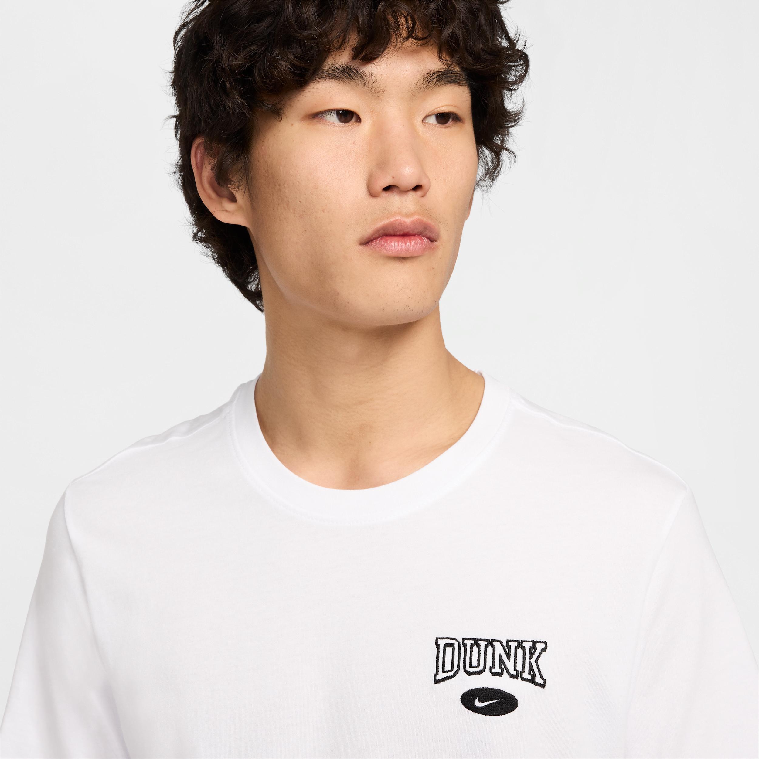 Nike Sportswear T-Shirt Product Image