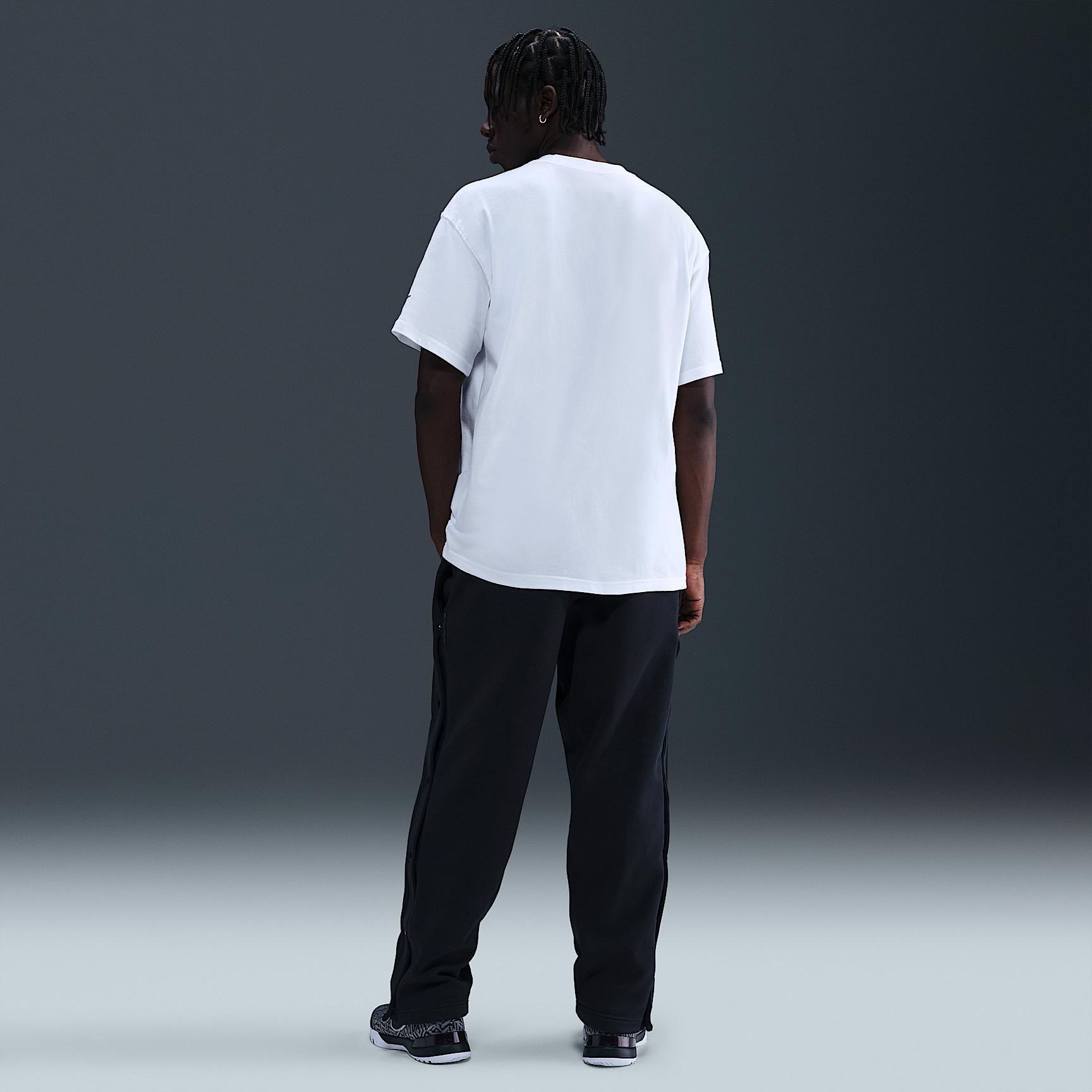 LeBron Men's Max90 T-Shirt Product Image