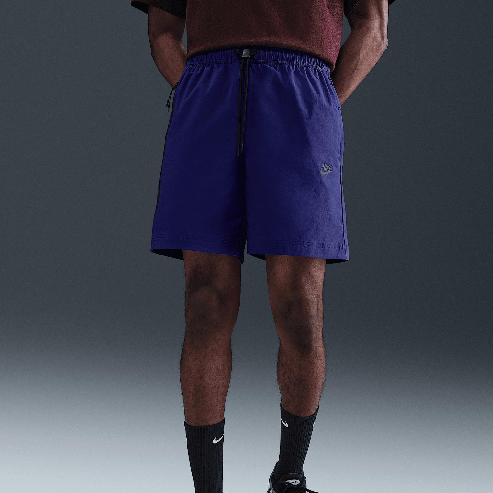 Nike Men's Tech Woven Shorts Product Image