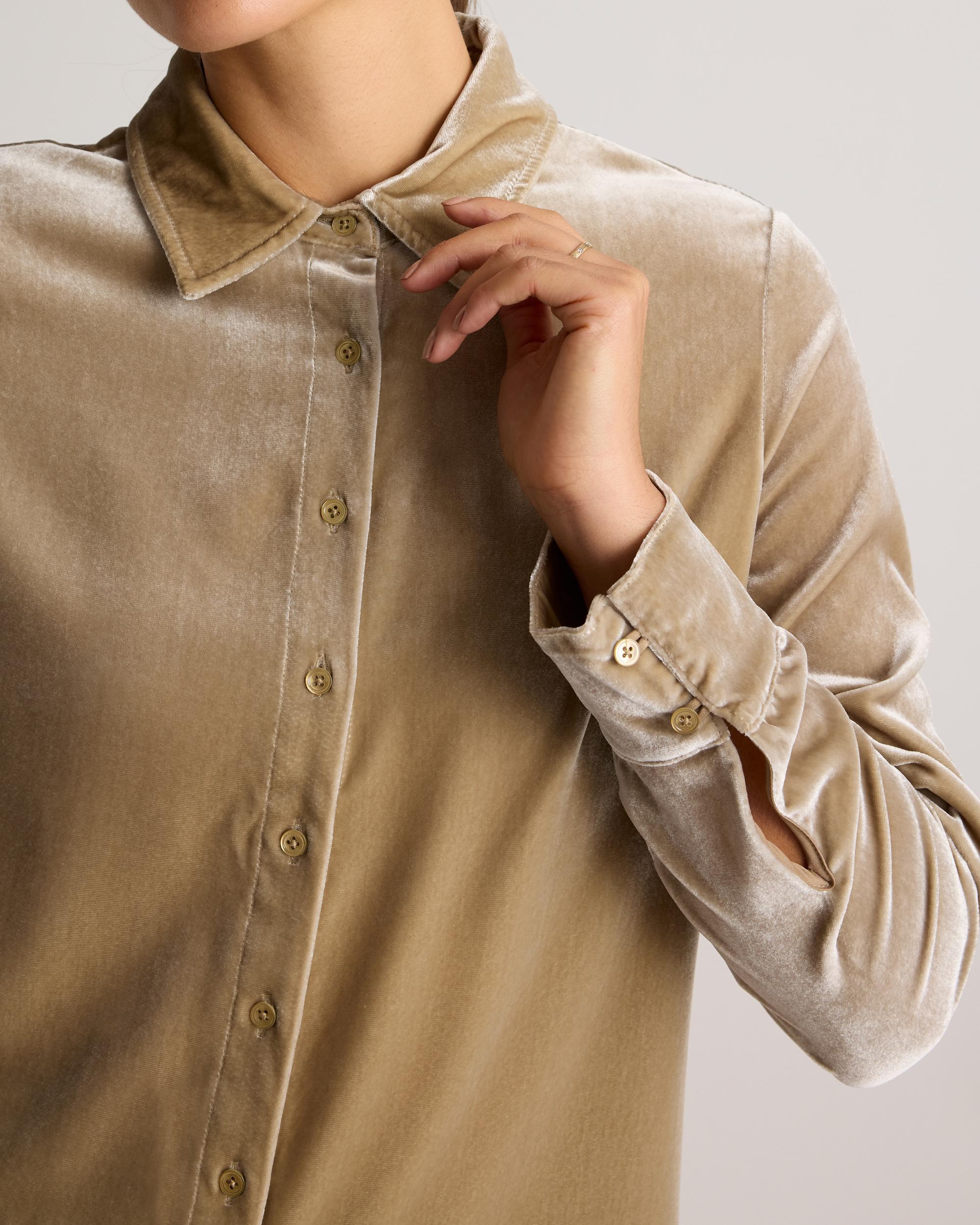 Quince | Women's Stretch Silk Velvet Long Sleeve Shirt Product Image
