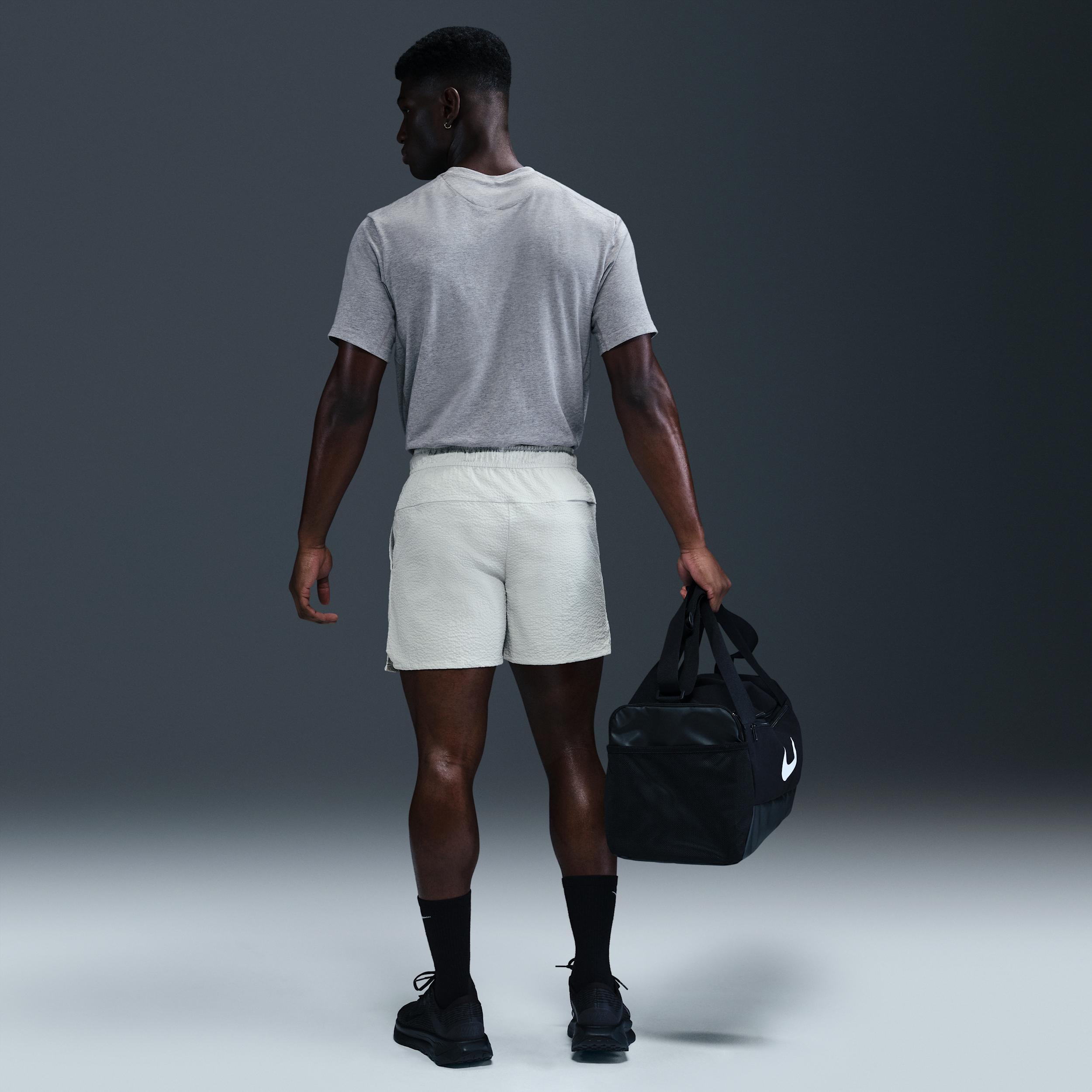 Nike Men's Unlimited Dri-FIT 5" Unlined Seersucker Versatile Shorts Product Image