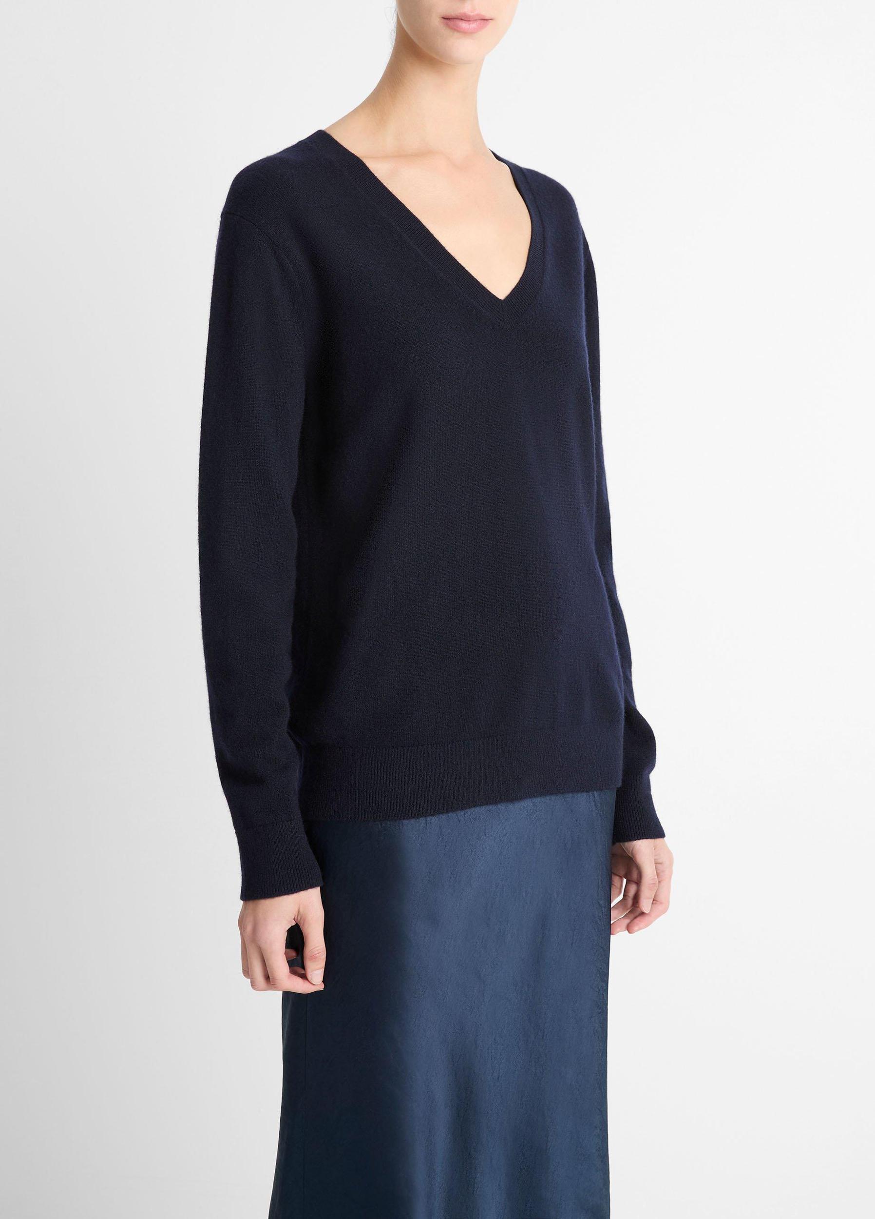 Womens Cashmere Weekend V-Neck Sweater, Camel, Size M Vince Product Image