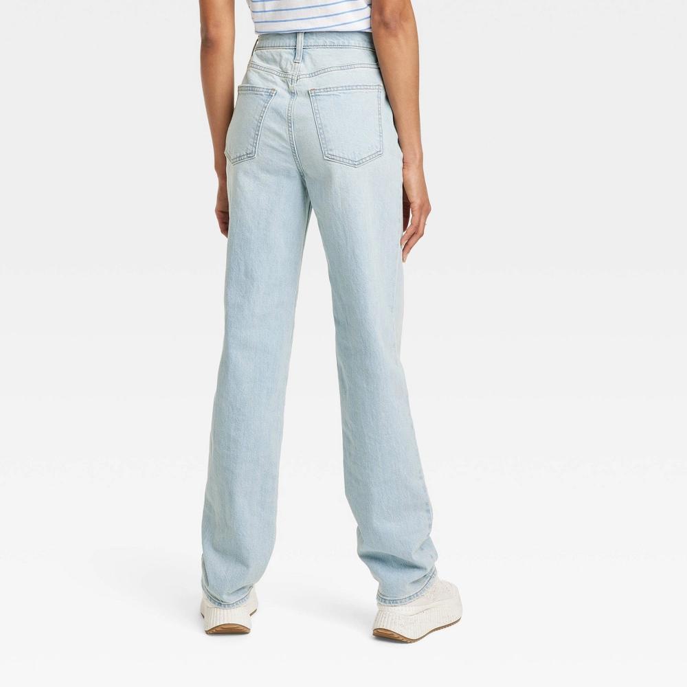 Women's High-Rise 90's Straight Jeans - Universal Thread™ Vintage Light Wash 00 Product Image