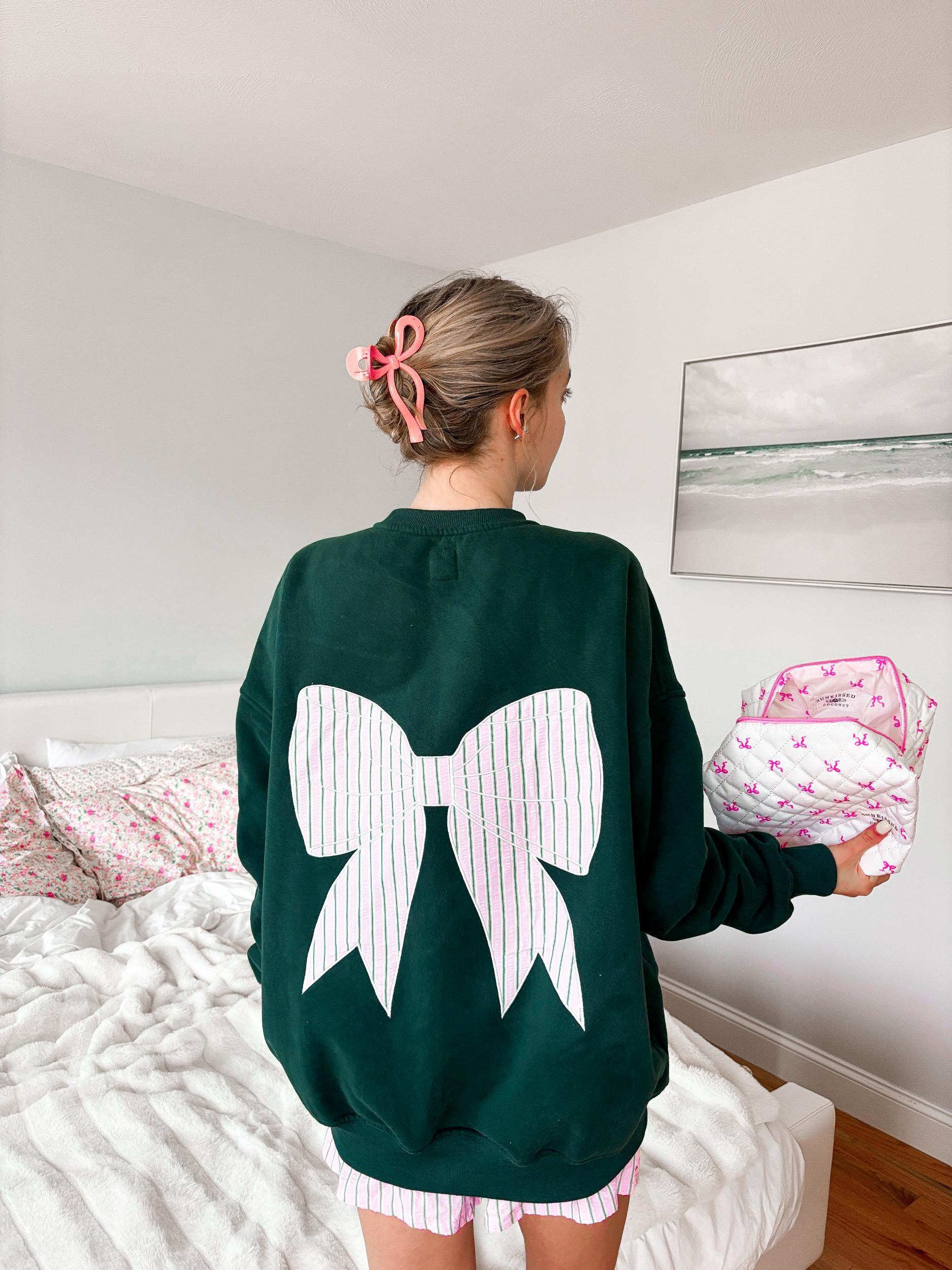 Winter Green Stripe Bow Embroider Sweatshirt Product Image
