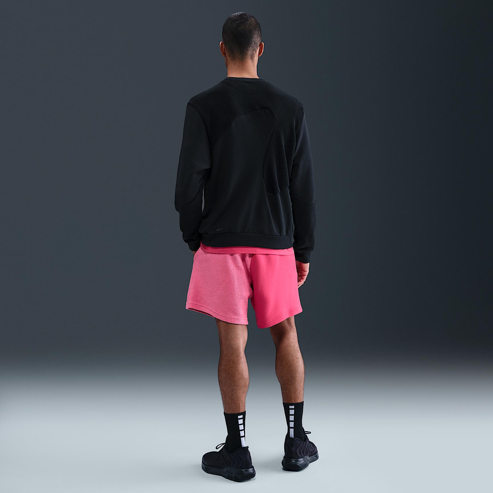 Giannis Standard Issue Men's Basketball Crew Product Image