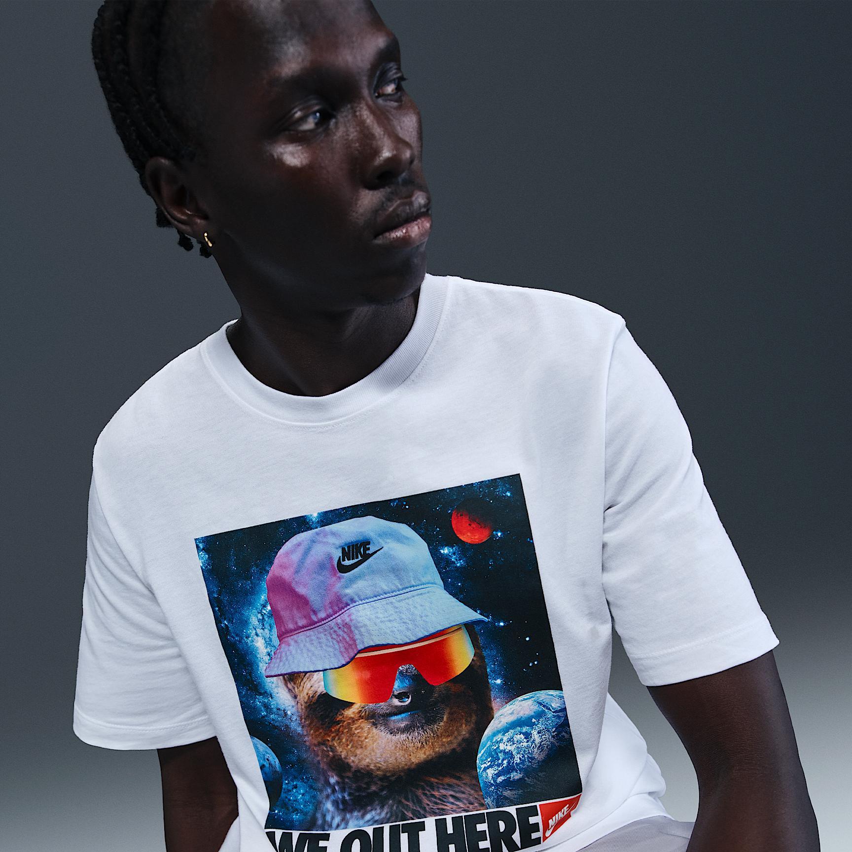 Nike Sportswear T-Shirt Product Image