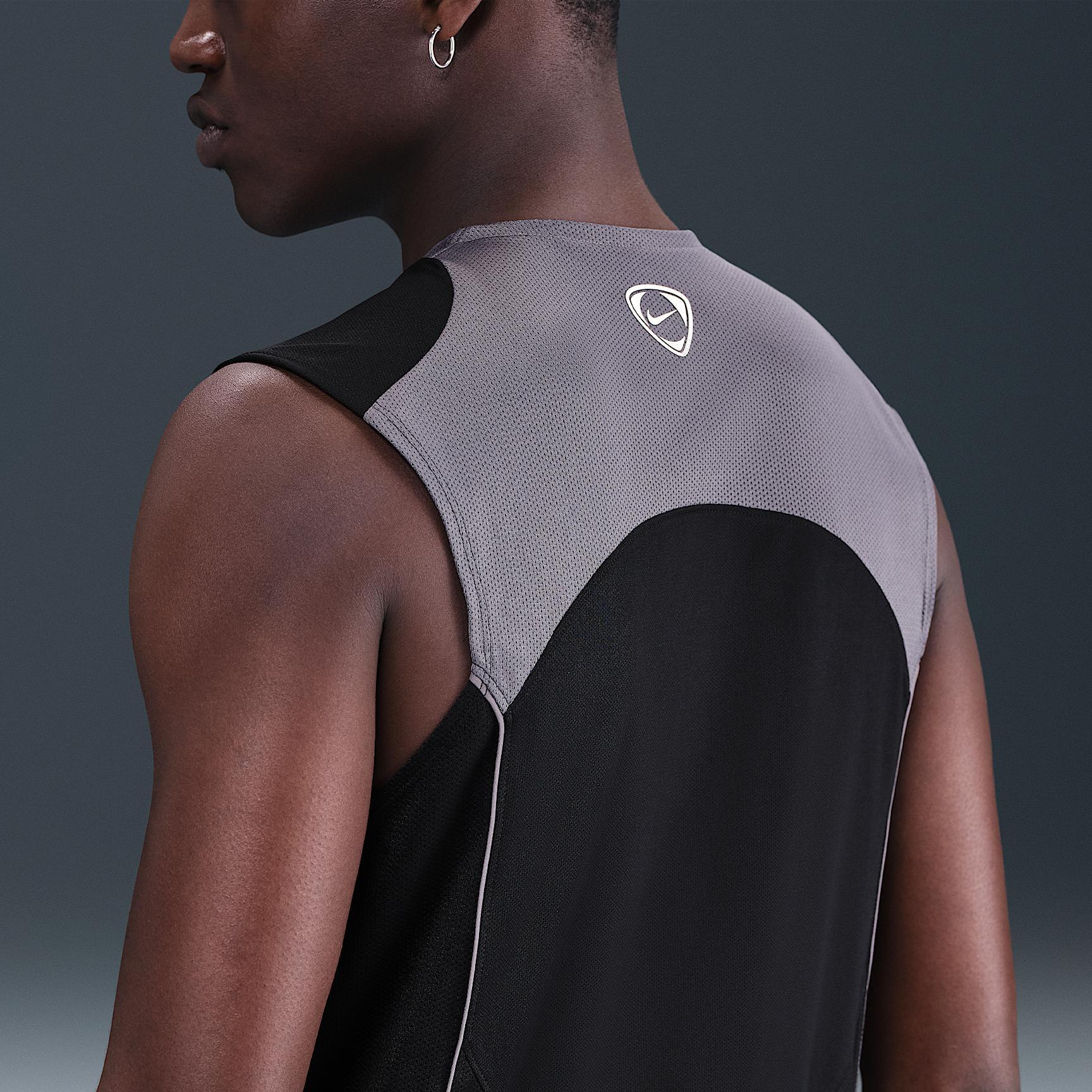 Nike Total 90 Men's Dri-FIT Sleeveless Soccer Top Product Image