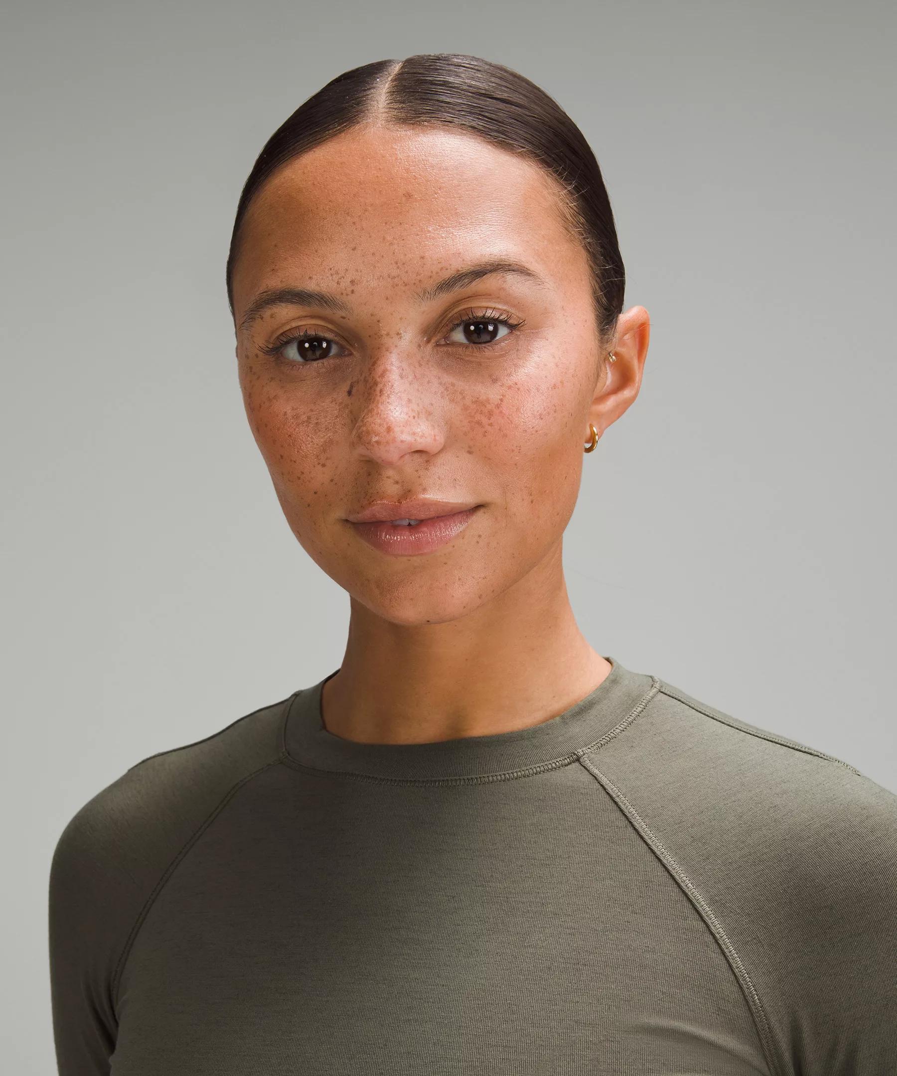 Long-Sleeve Crewneck Base Layer Product Image