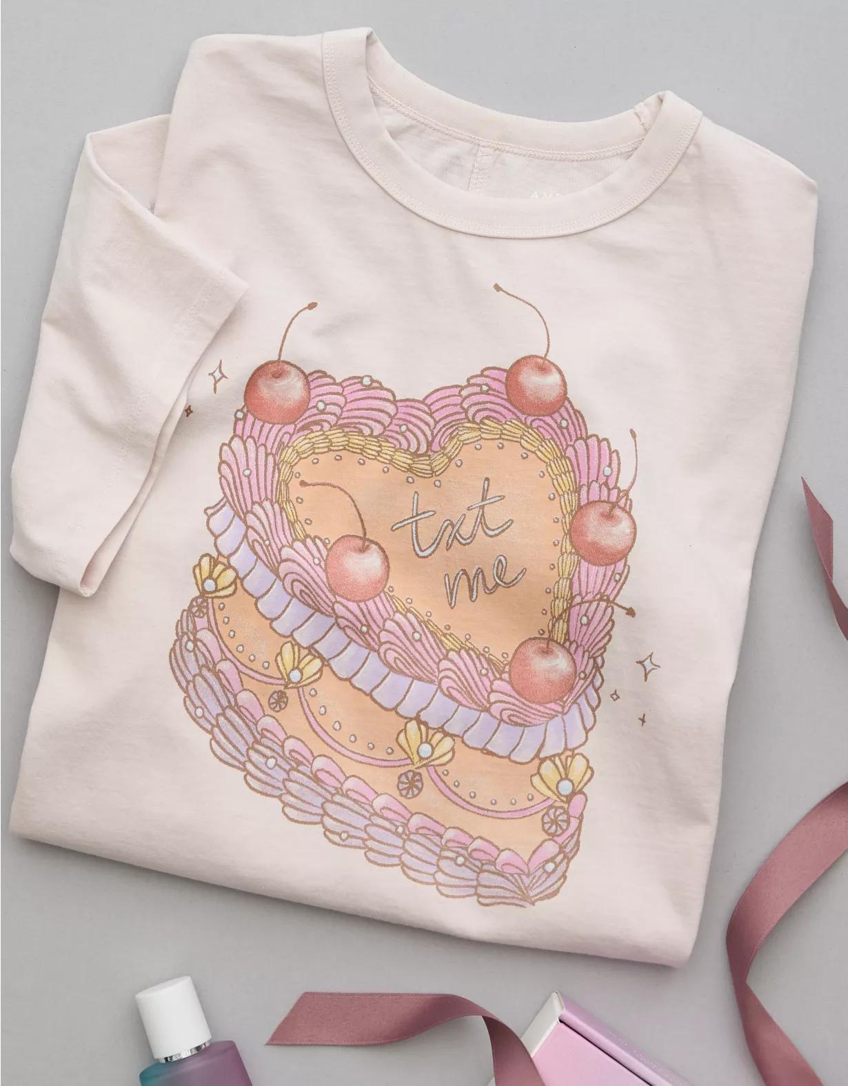 AE Oversized Valentine's Day Graphic T-Shirt Product Image