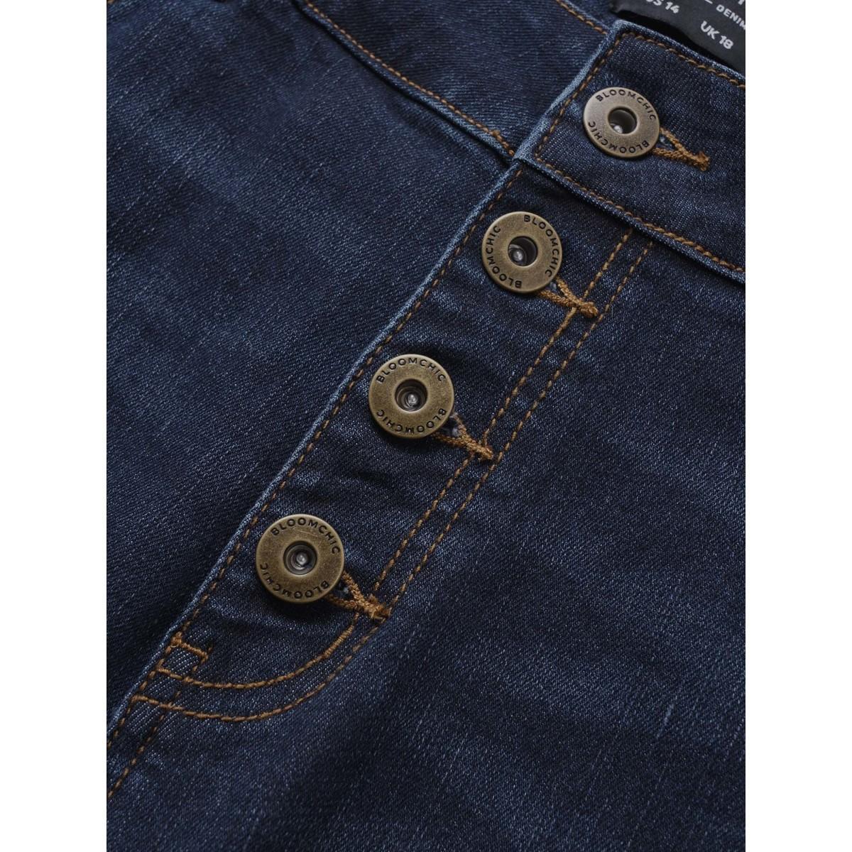 Plus Size Dark Wash Frayed Hem Cropped Bootcut Jeans Women Indigo Casual Plain Non High stretch Slanted pocket Jeans BloomChic 18/2X Product Image