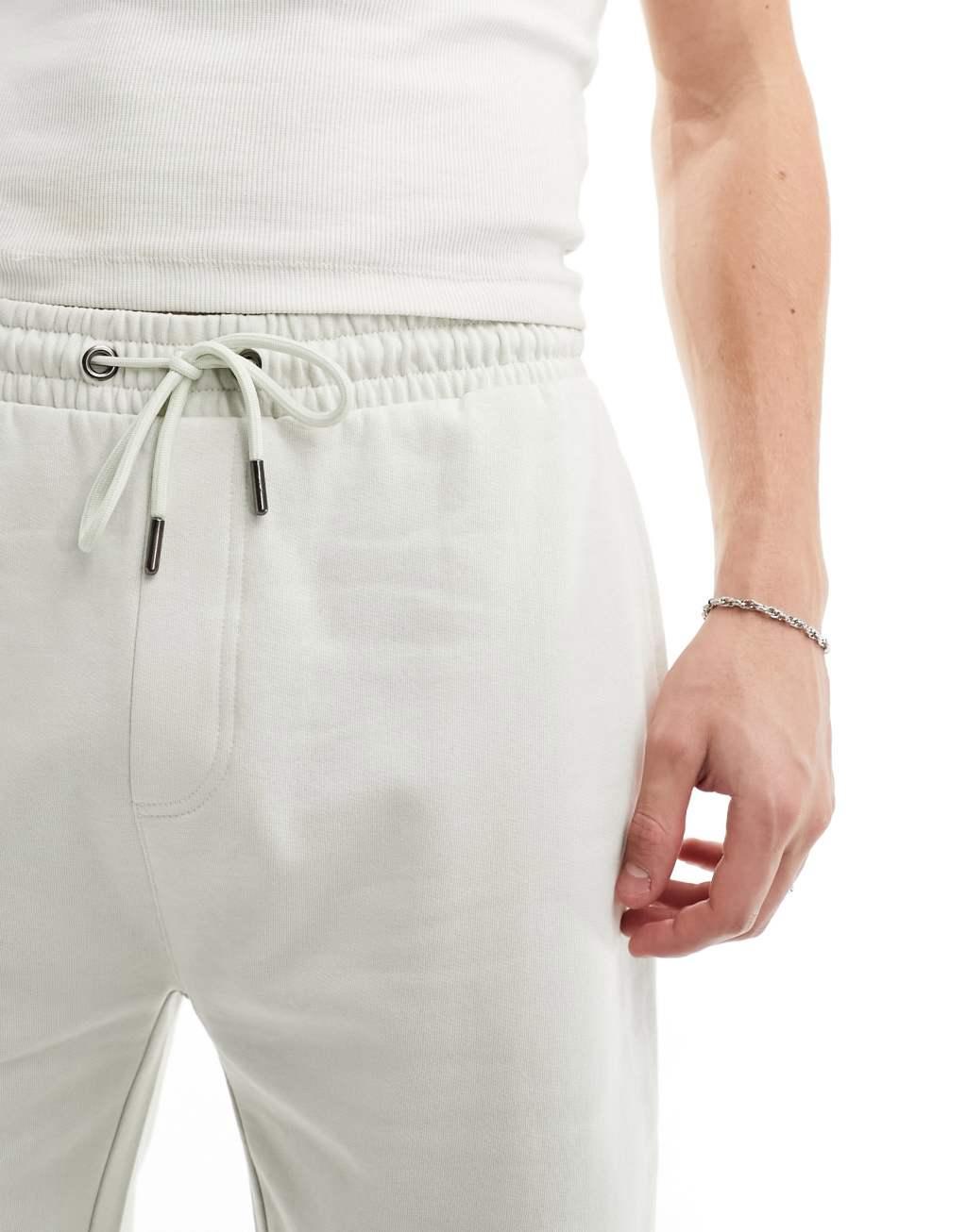 Brave Soul jersey shorts in light gray Product Image