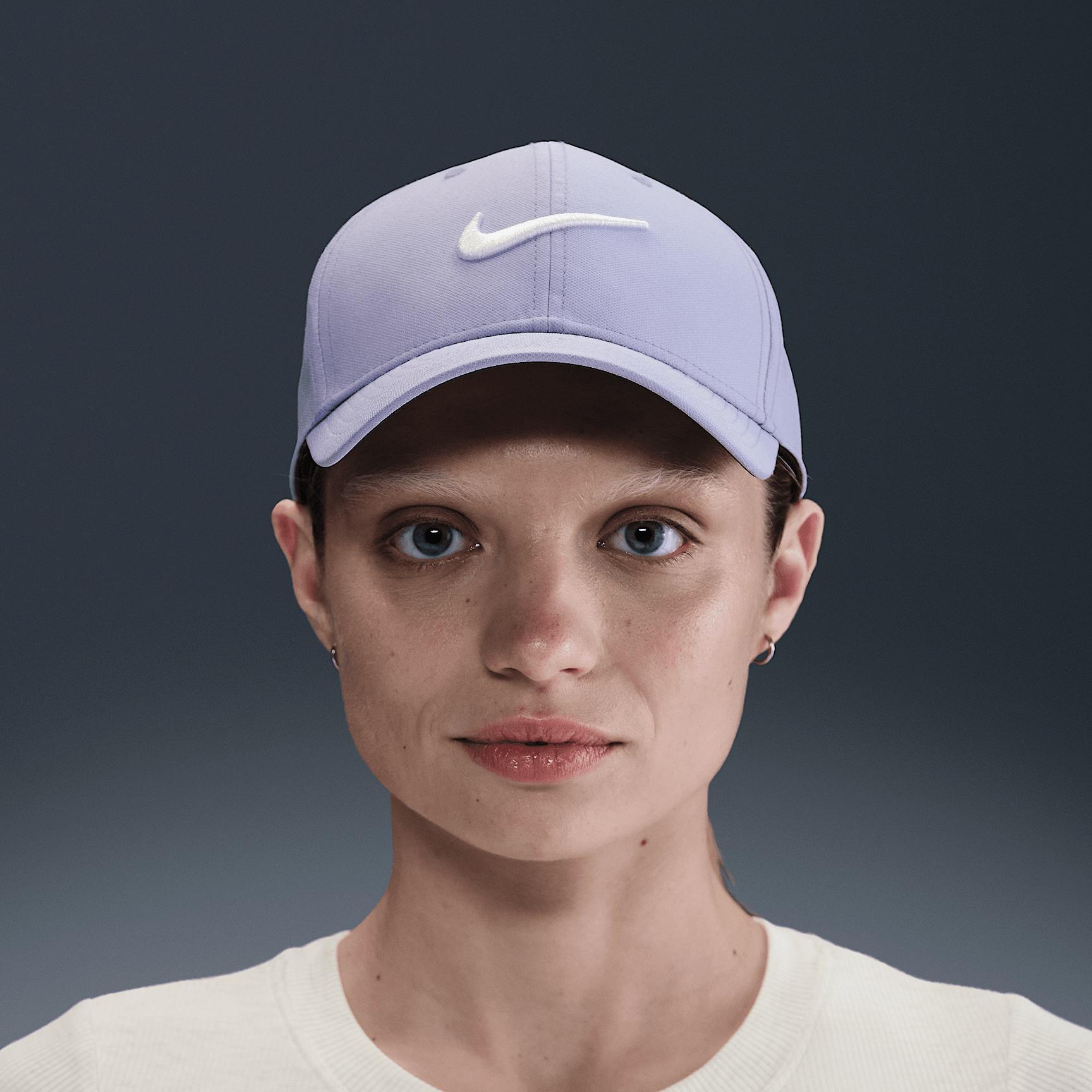 Nike Dri-FIT Club Structured Swoosh Cap Product Image