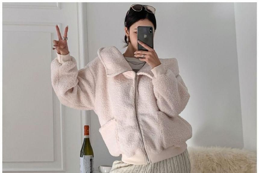 Fleece Turtleneck Plain Loose-Fit Zip-Up Jacket Product Image