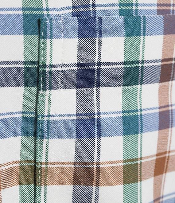 Roundtree & Yorke Performance The Traveler Long Sleeve Large Check Twill Sport Shirt Product Image
