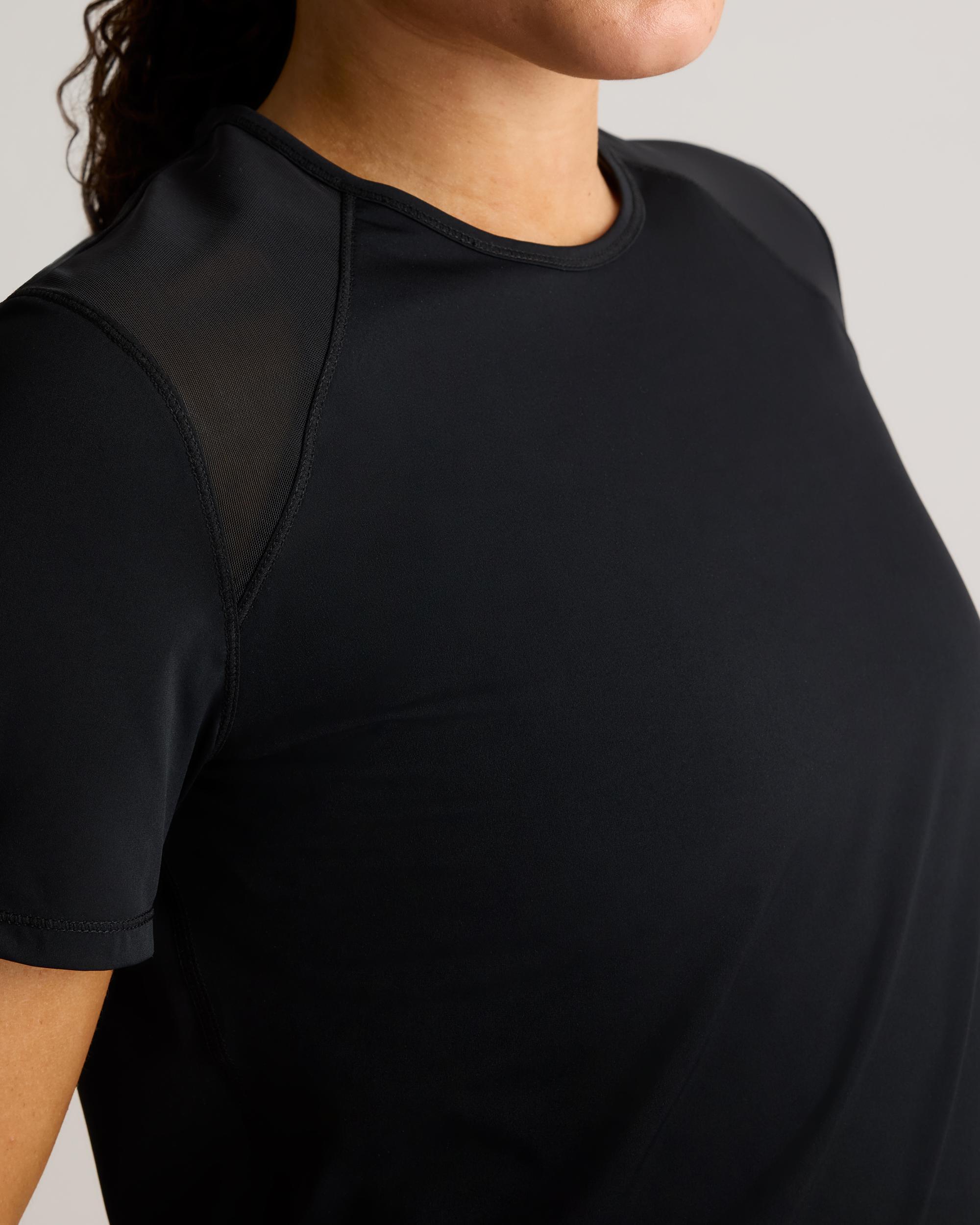 Quince | Women's Essential Run T-Shirt Size XL, Nylon/Spandex Product Image
