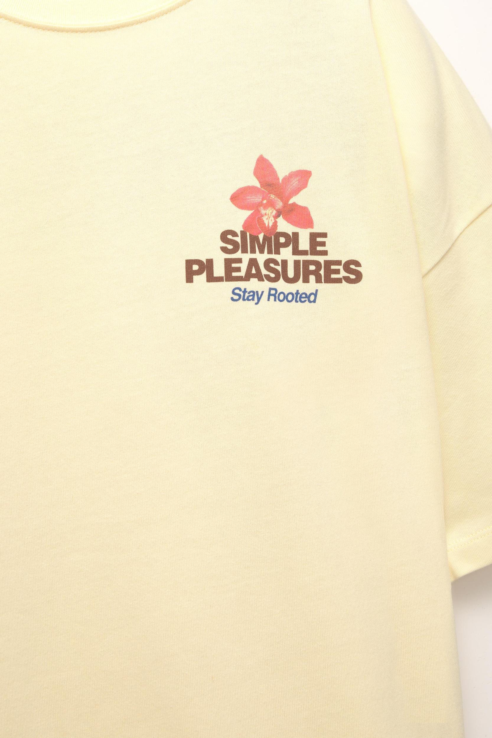 Floral graphic T-shirt Product Image