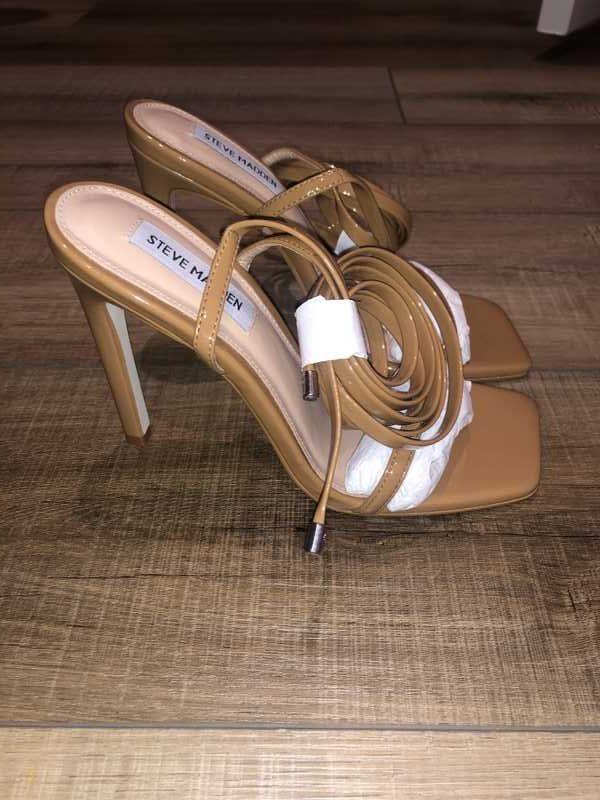 UPLIFT CAMEL PATENT - SM REBOOTED Female Product Image