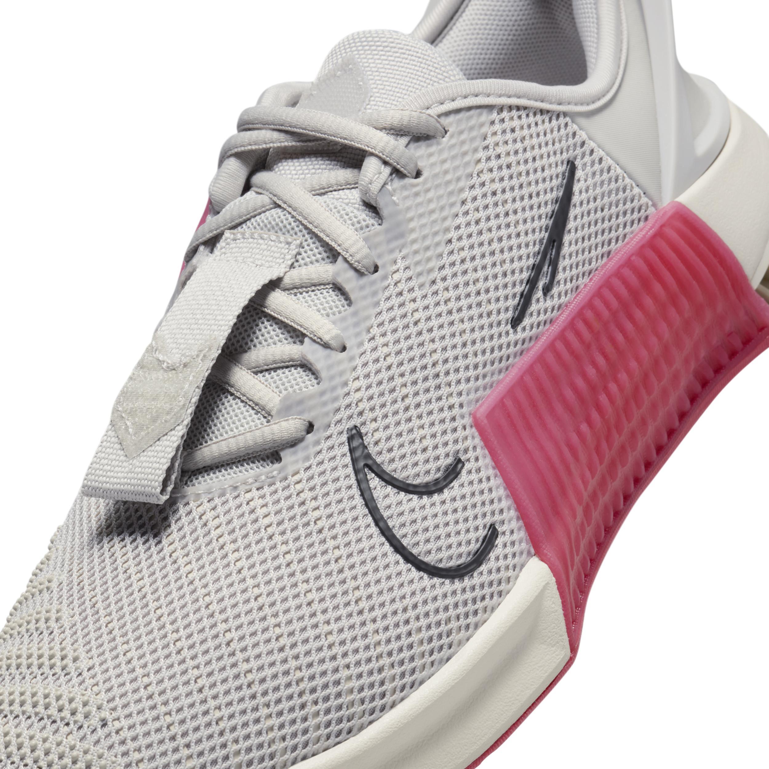 Nike Metcon 9 EasyOn Women's Workout Shoes Product Image