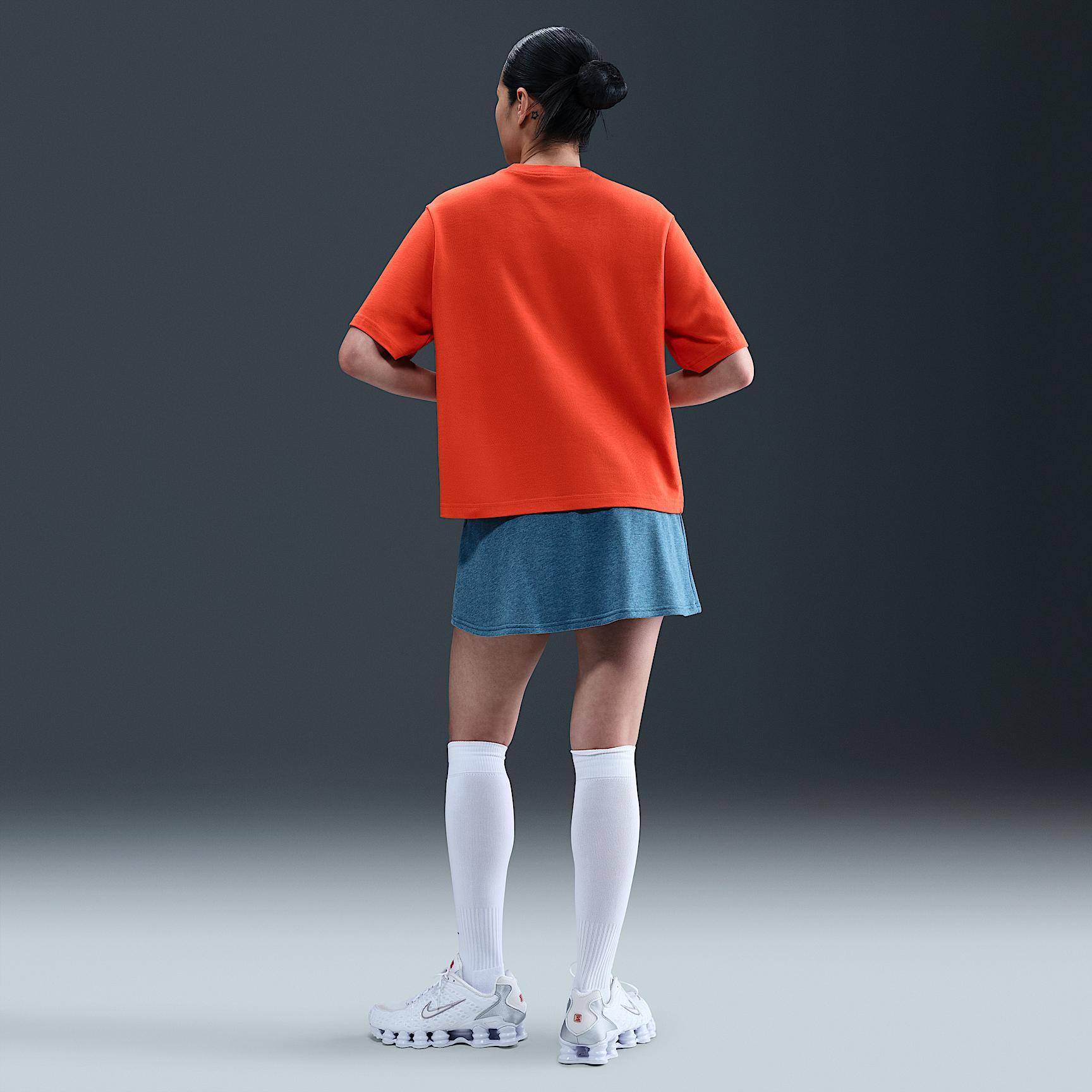 Nike Sportswear Essential Women's Boxy T-Shirt Product Image