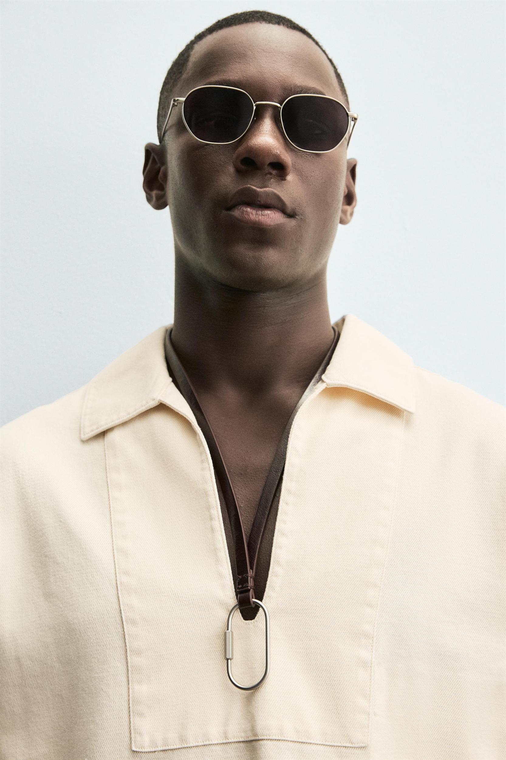 WASHED TEXTURED OVERSHIRT Product Image