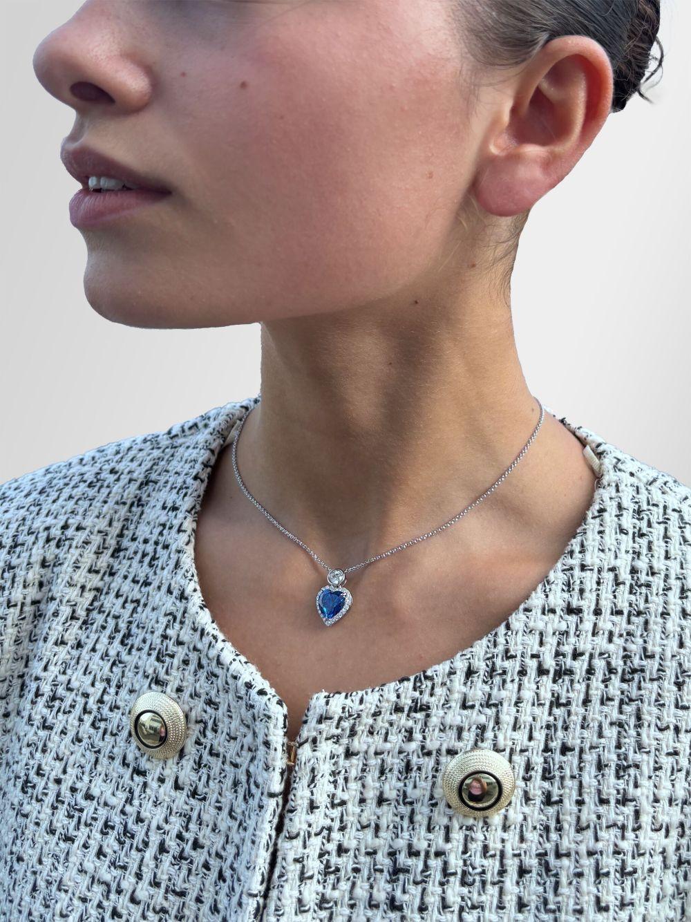Heart sapphire necklace Product Image