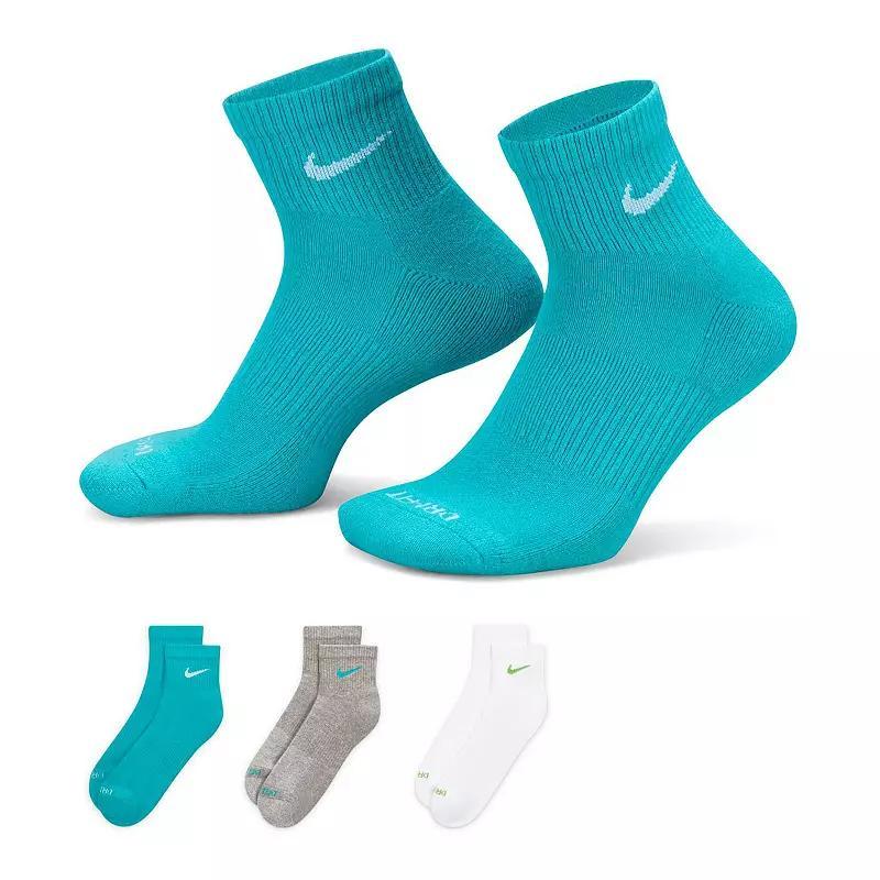 Womens Nike Everyday Plus 3-Pair Cushioned Training Ankle Socks Product Image