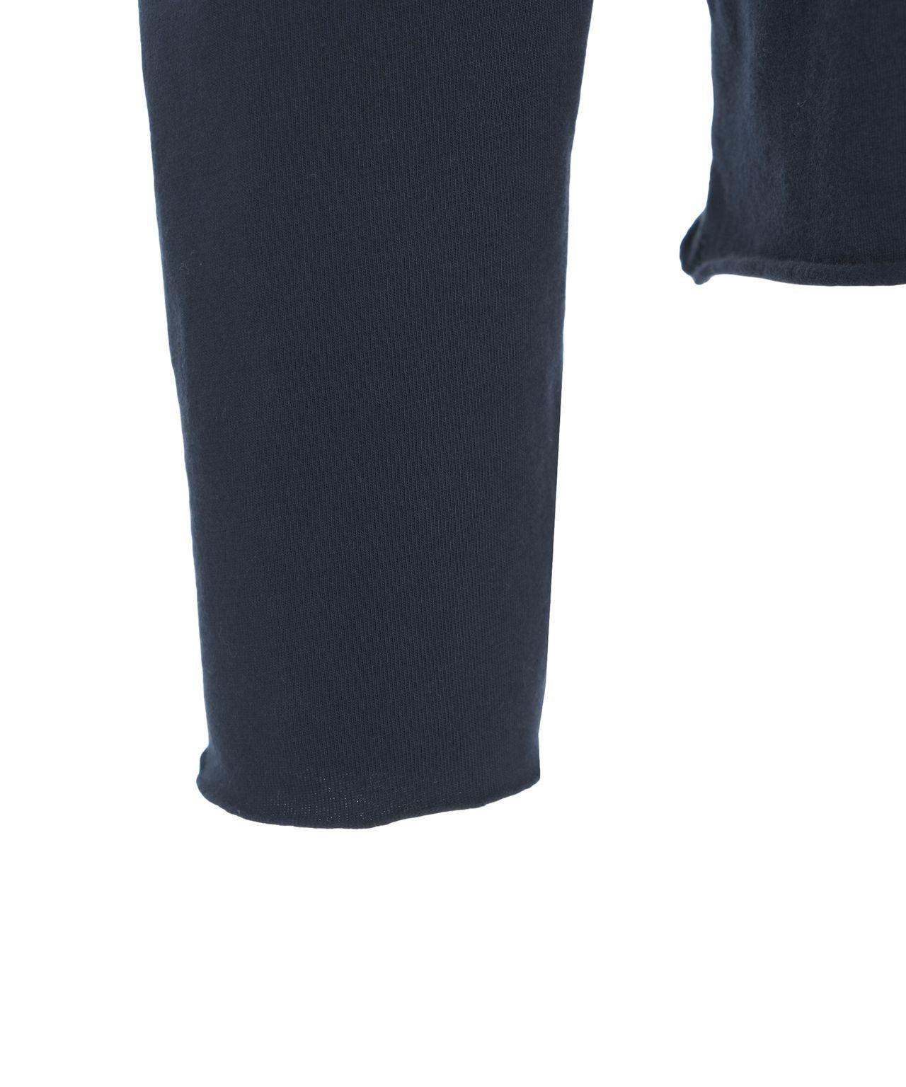 Long sleeve shirt with open edges Product Image