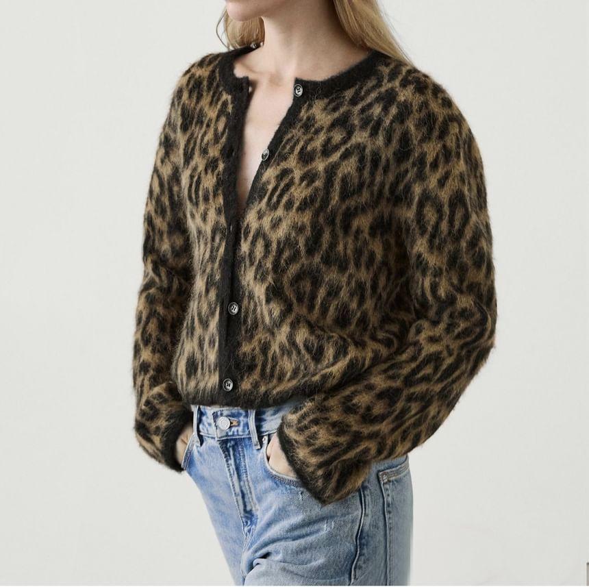Round Neck Leopard Print Cardigan Product Image