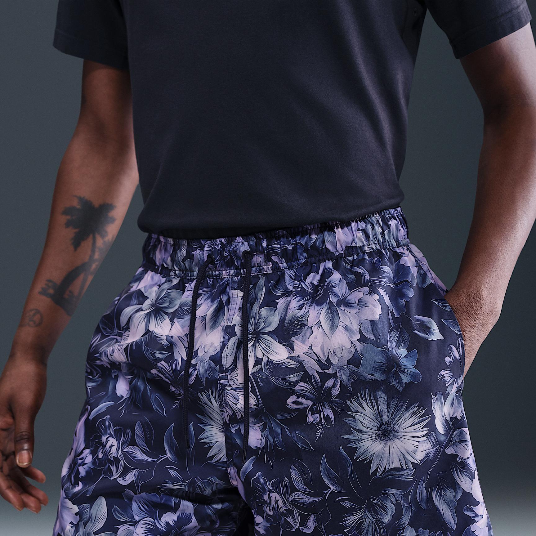 Nike Men's Club Flow Shorts Product Image