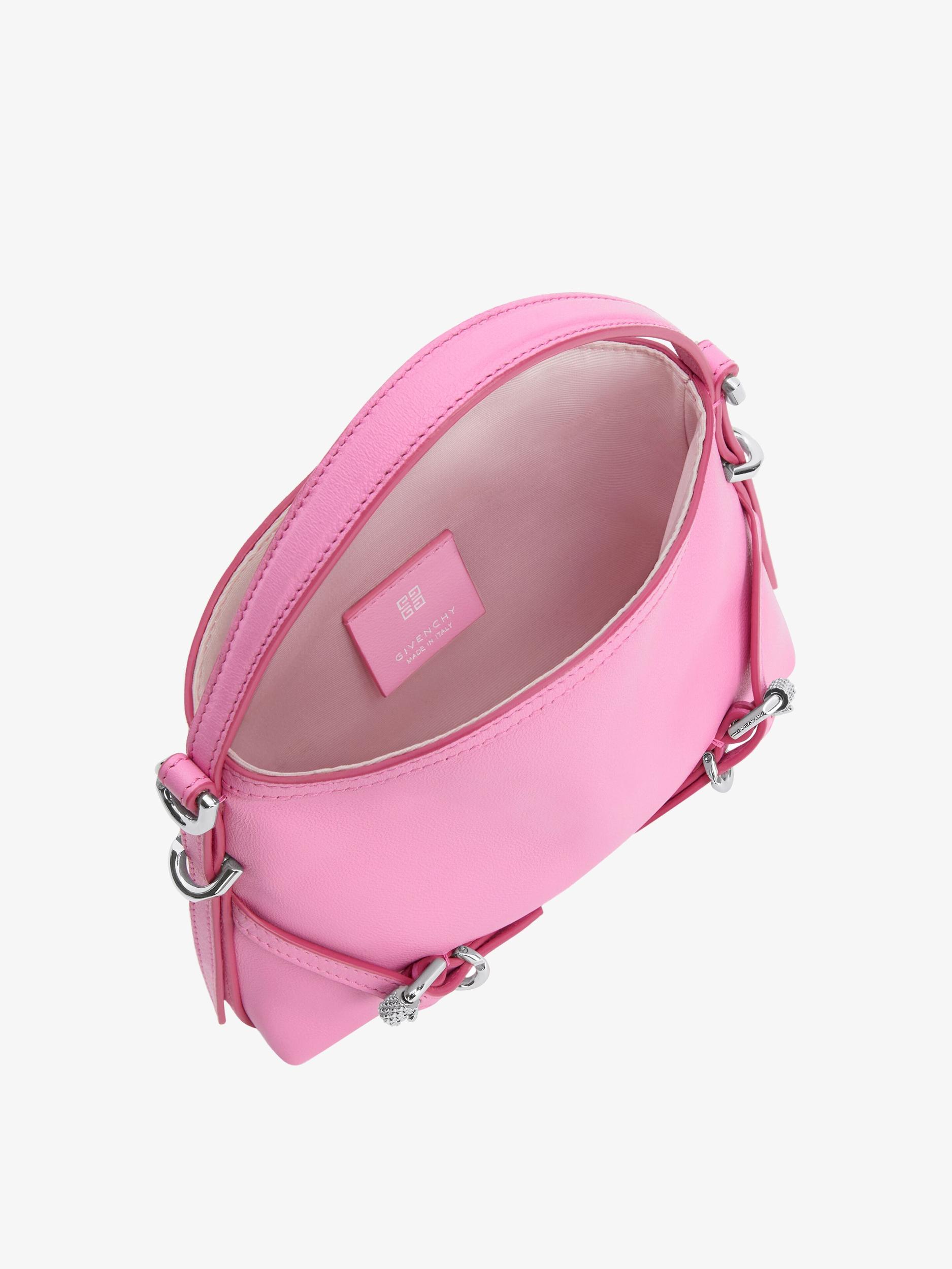 LETTER chain pouch in lizard Product Image