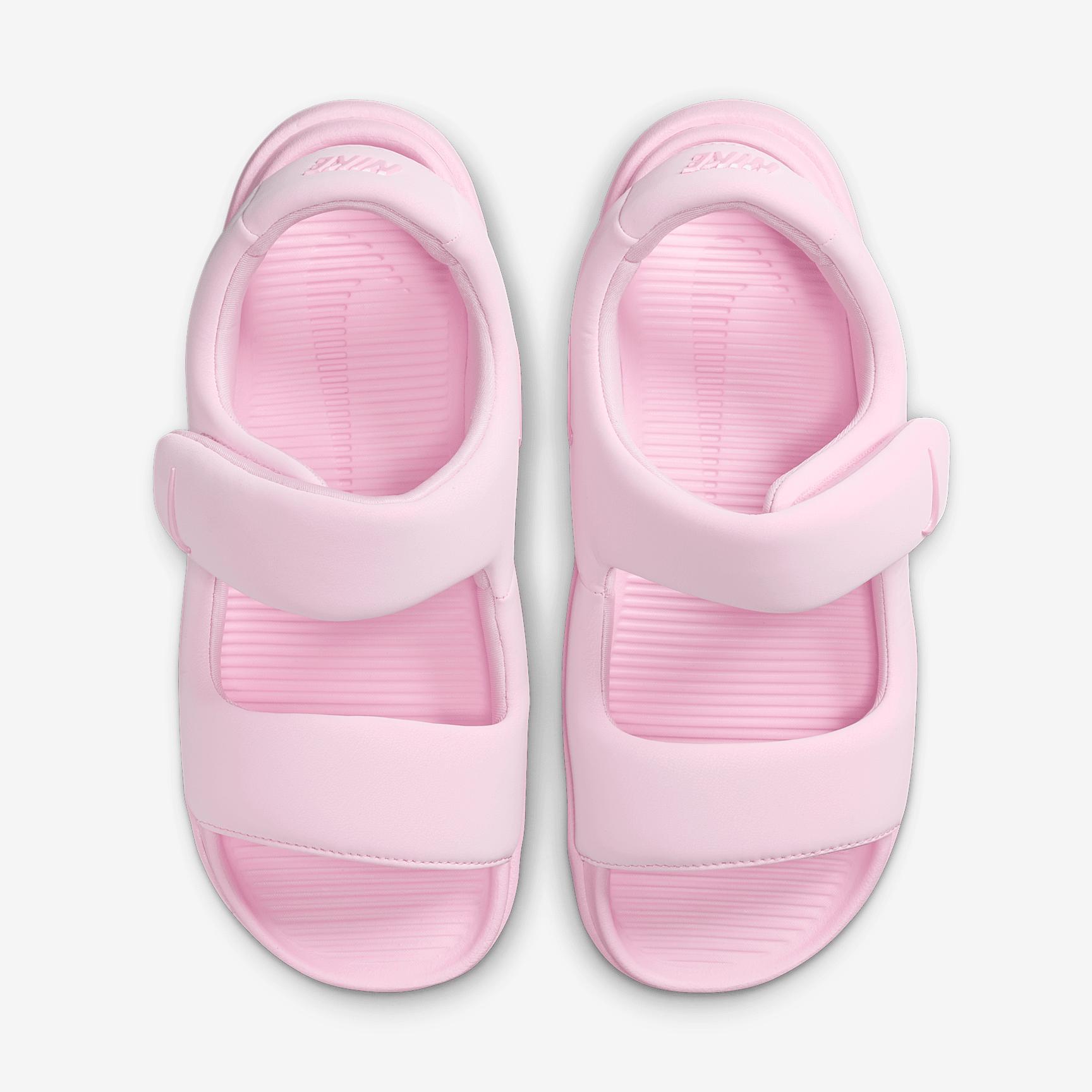 Nike Calm Women's Sandals Product Image
