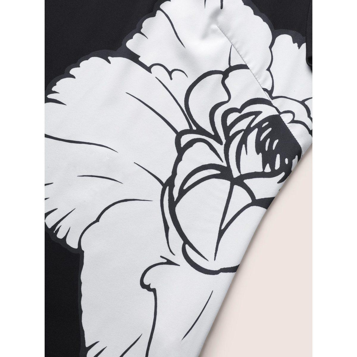 Plus Size Black Carnation Print Contrast Ruffle Sleeve Blouse Women Elegant Short sleeve V-neck Everyday Blouses BloomChic 12/L Product Image