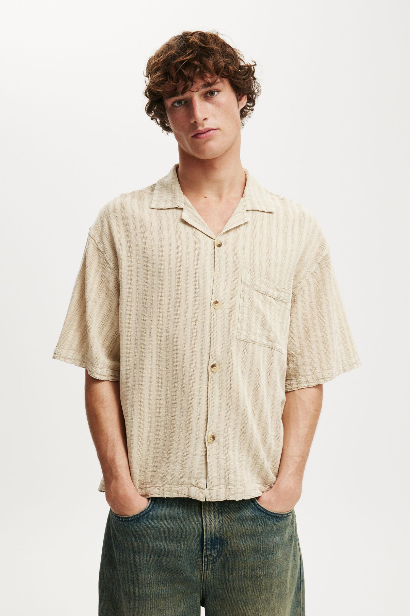Cotton On Men - Washed Box Fit Short Sleeve Shirt Product Image