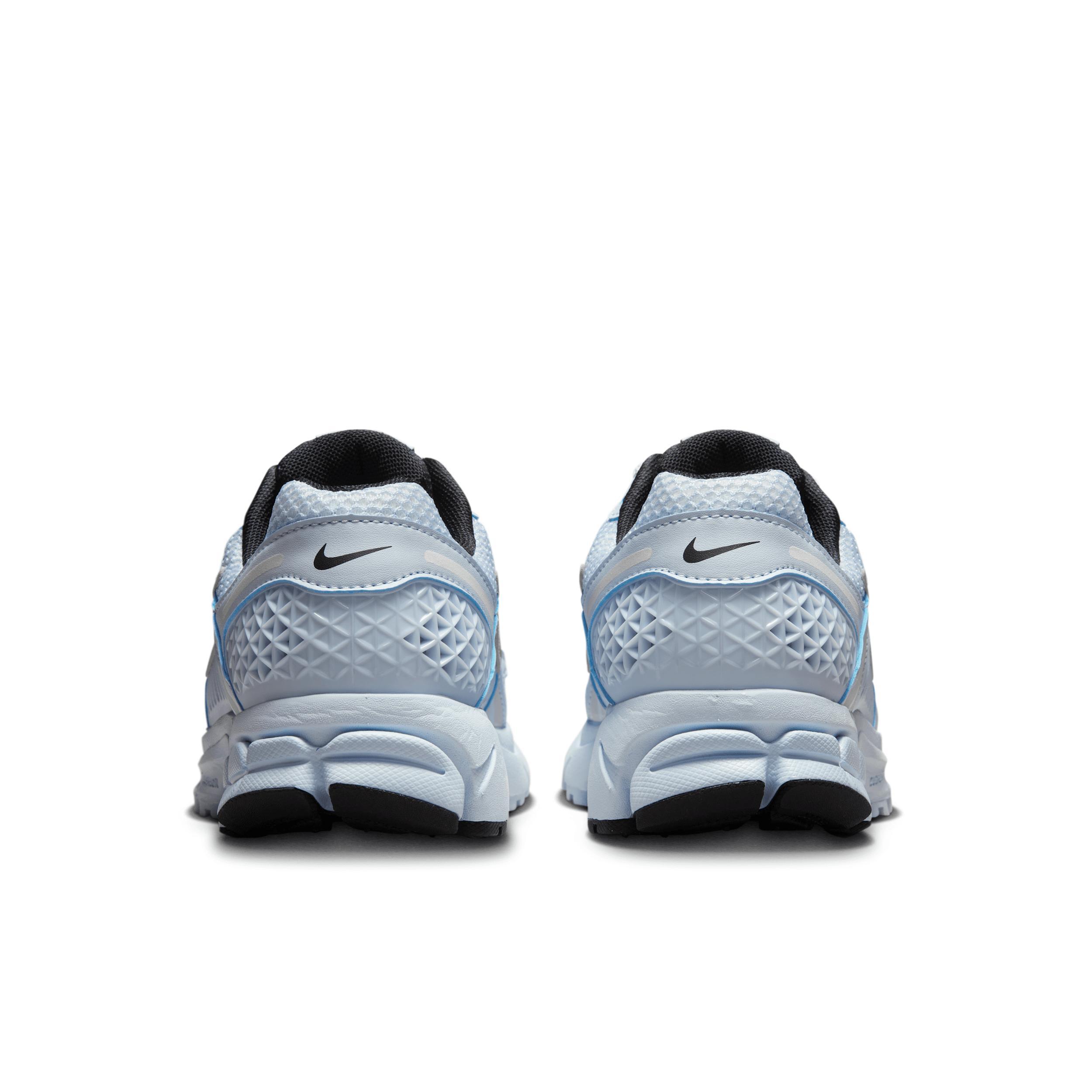 Nike Women's Zoom Vomero 5 Shoes Product Image