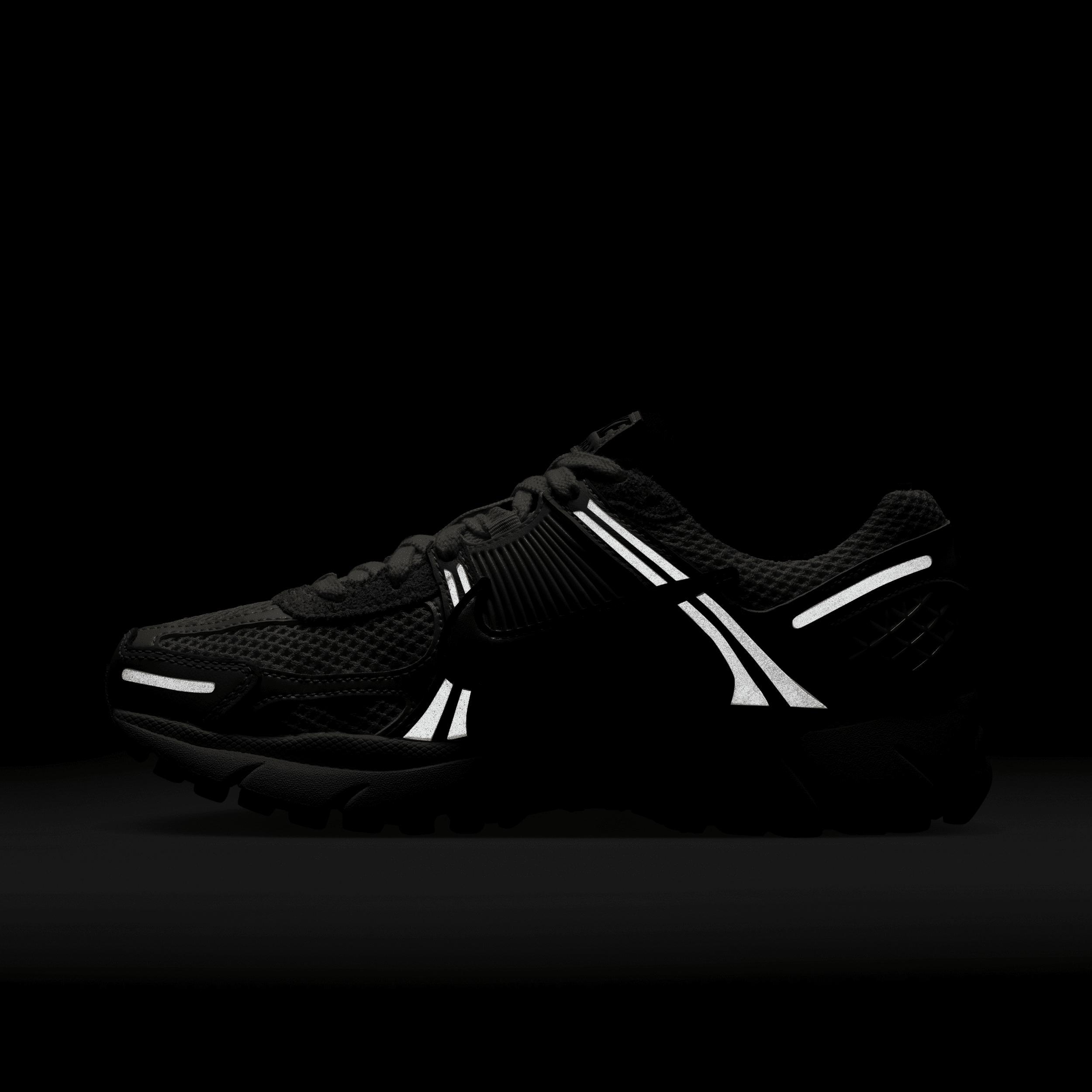 Womens Nike Zoom Vomero 5 Casual Shoes Product Image