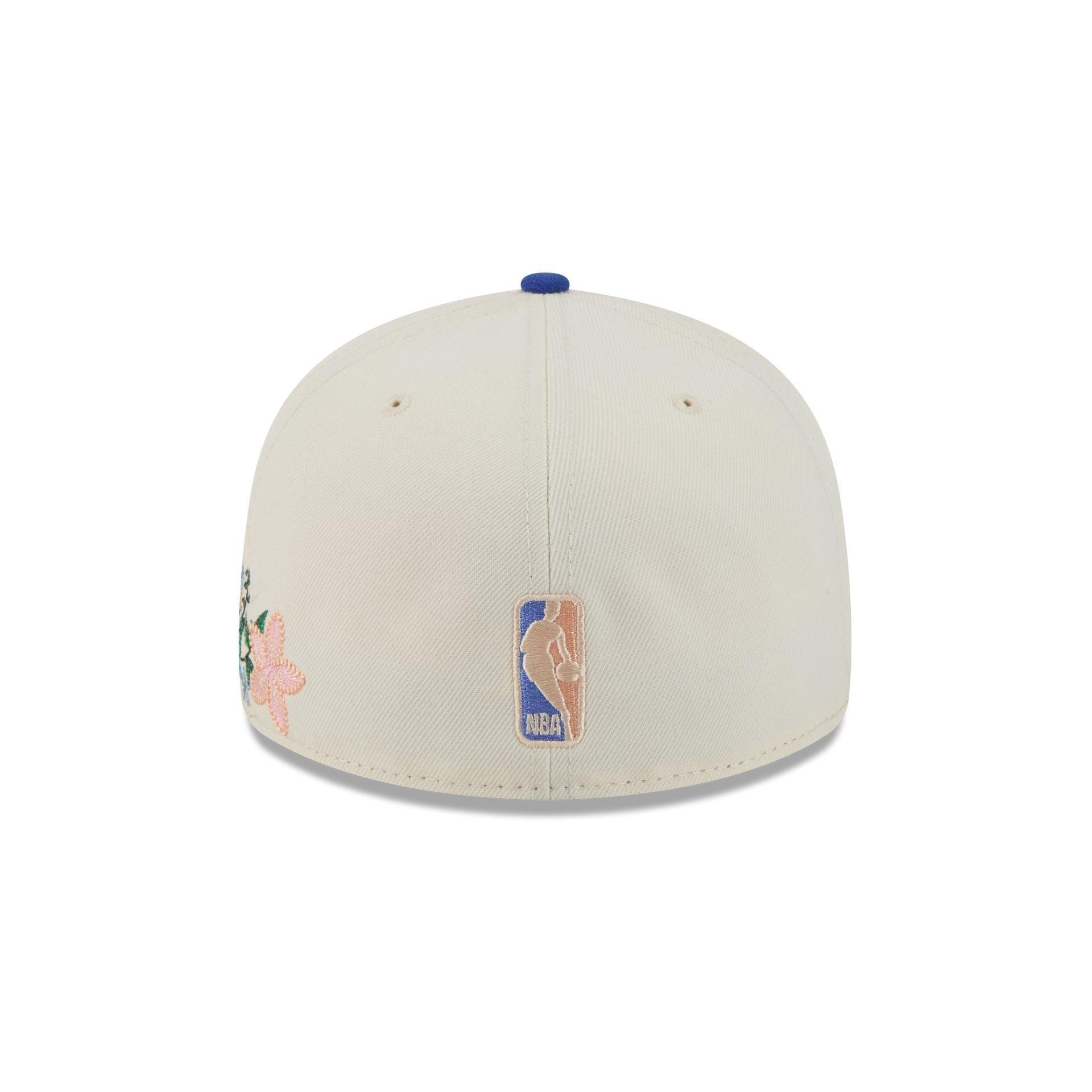 New York Knicks Tonal Florals White 59FIFTY Fitted Hat Male Product Image