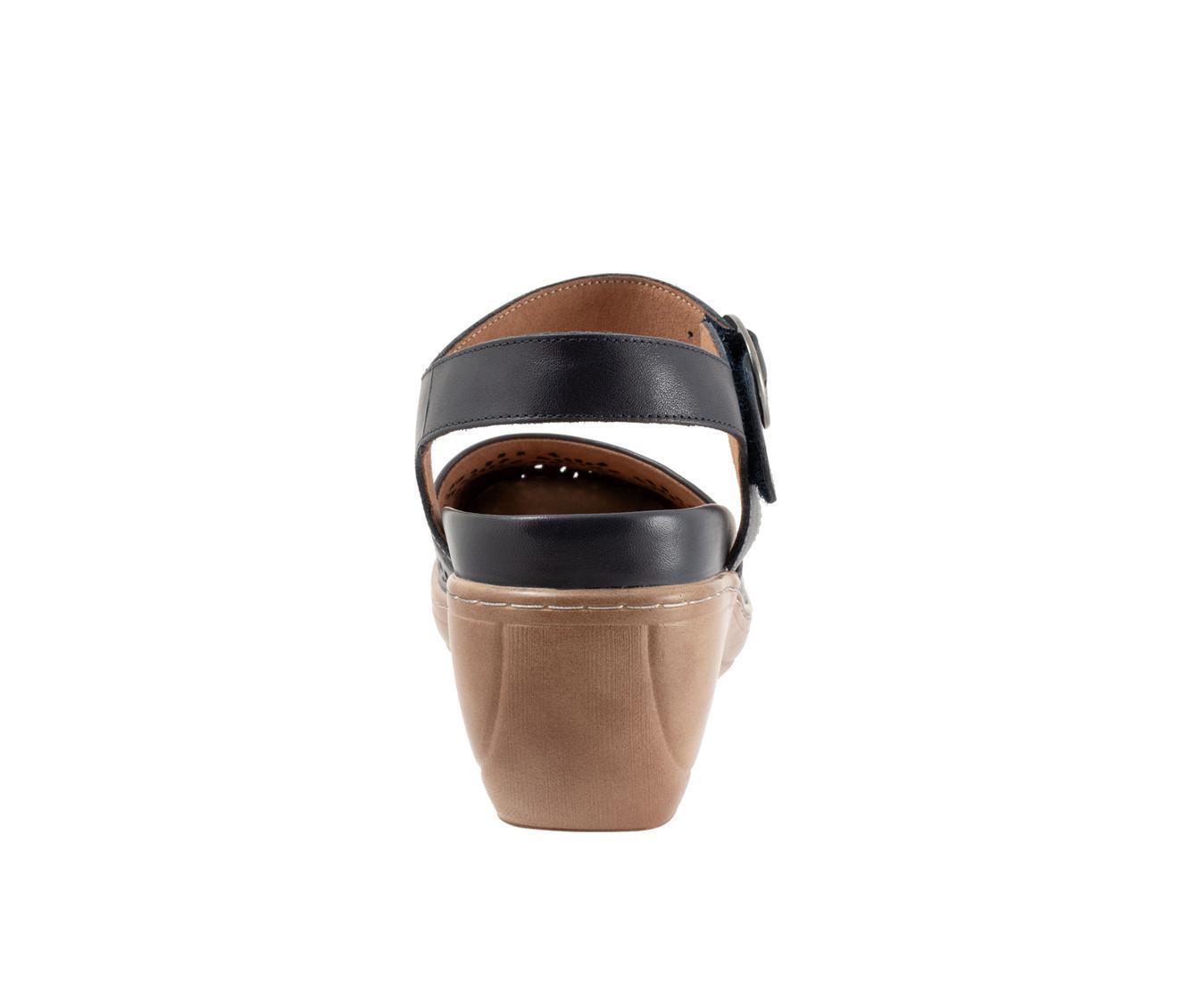 Women's Softwalk Mabelle Perf Clogs Product Image