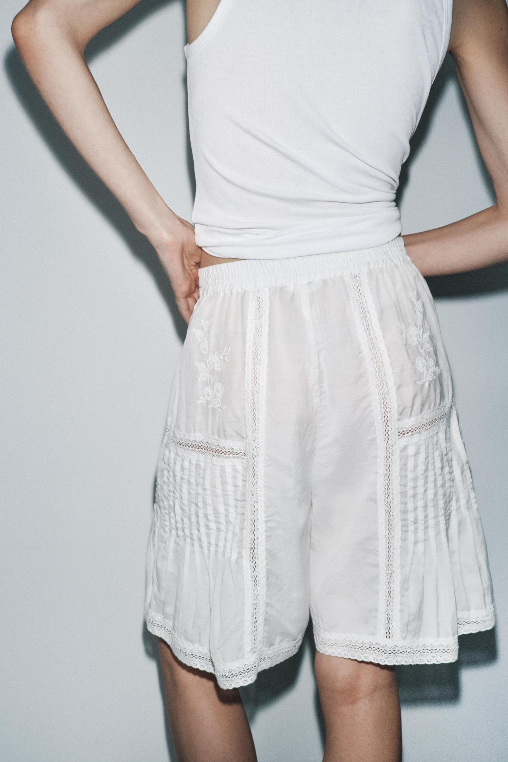 EMBROIDERED LACE BERMUDA SHORTS LIMITED EDITION Product Image