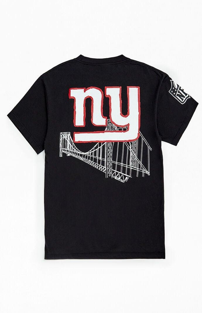 NFL x Aleali May Men's New York Giants T-Shirt Product Image